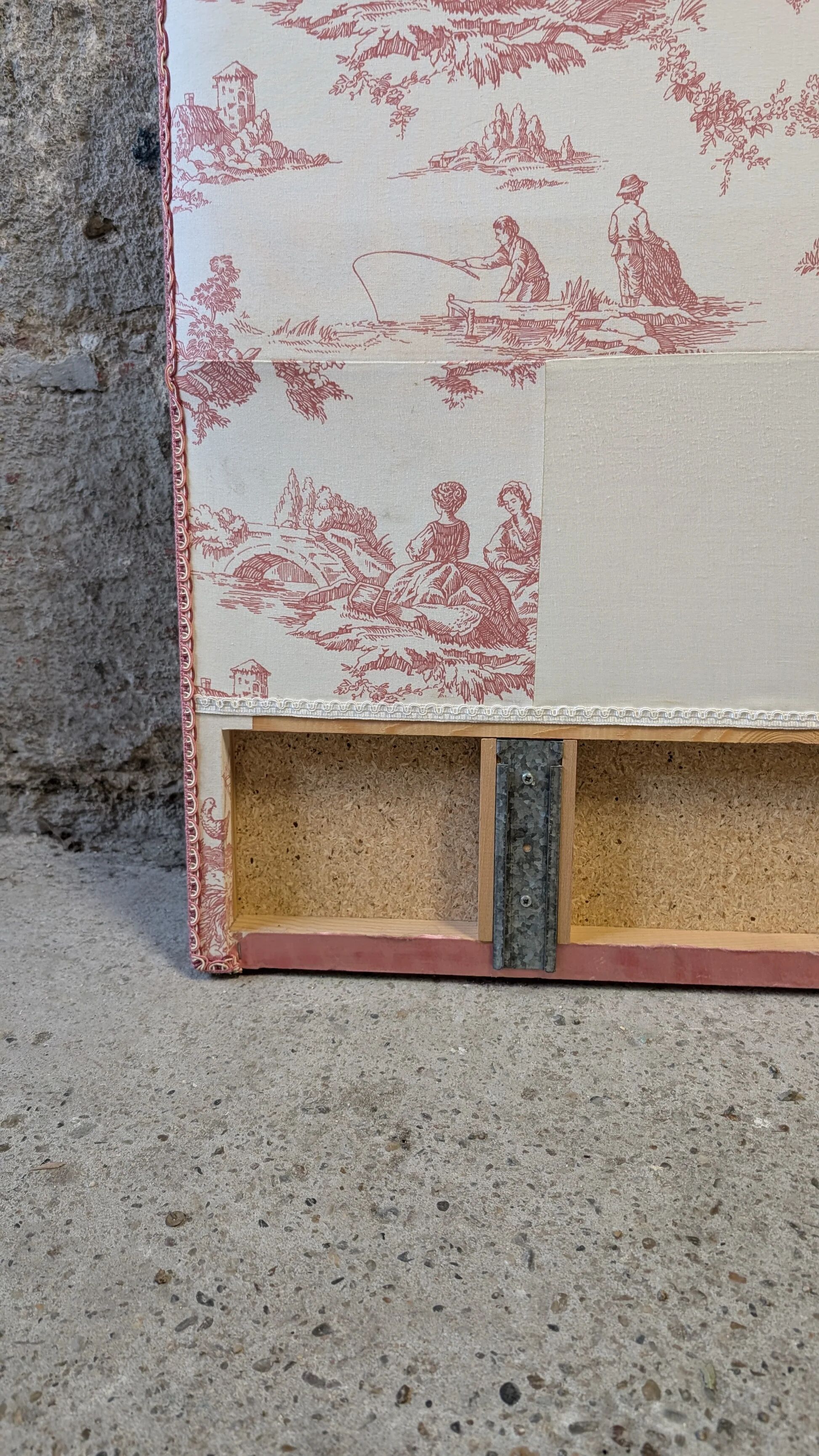 Headboard in toile de Jouy