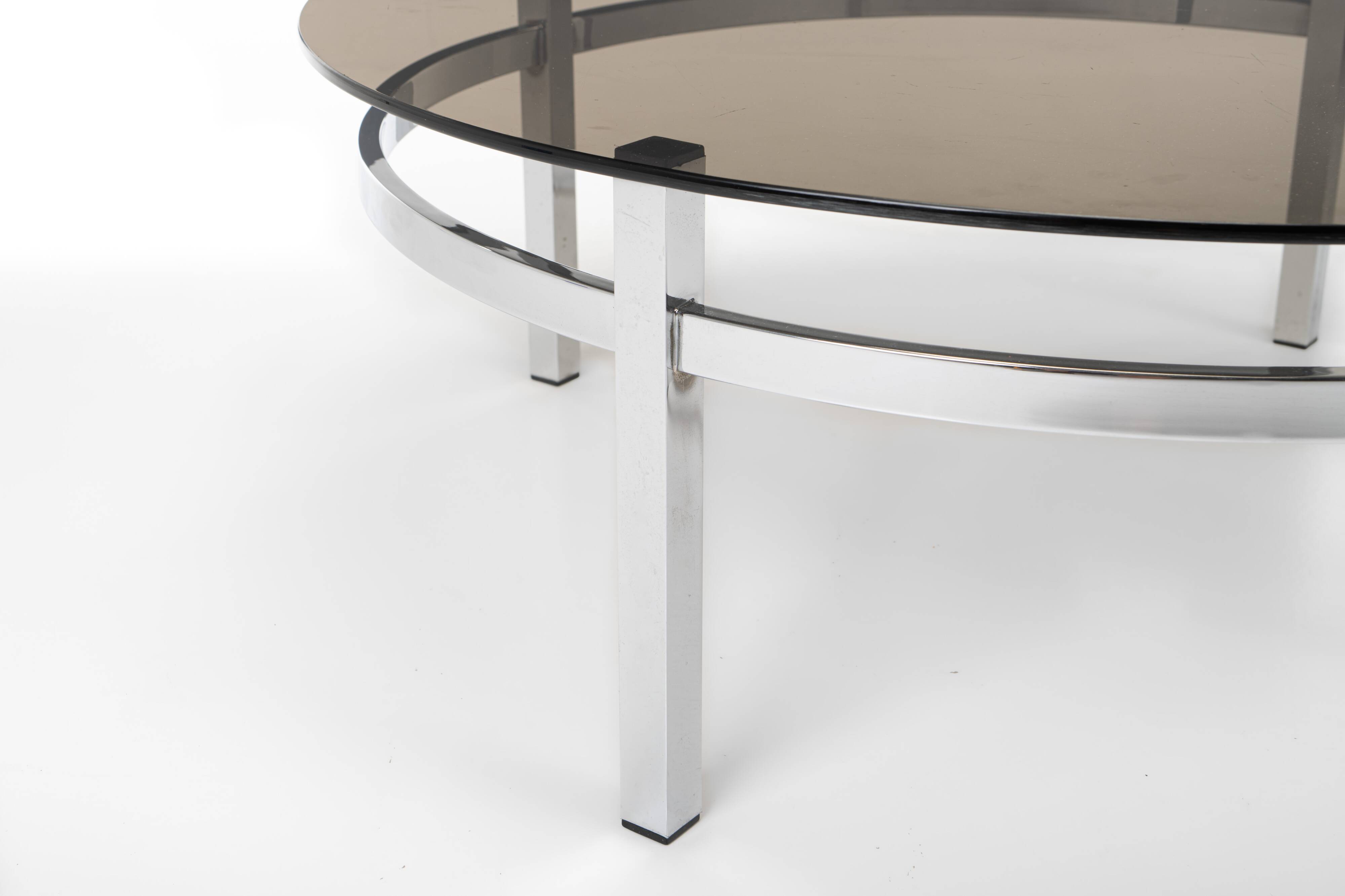 Table basse vintage italienne en chrome et verre fumé