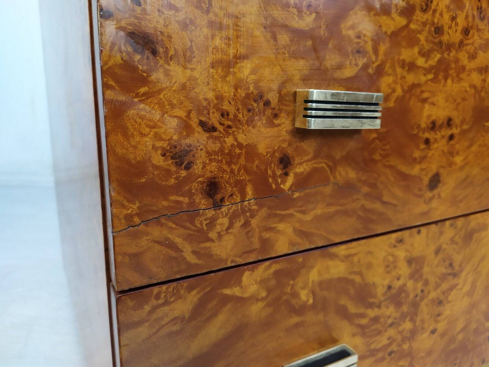 Commode à tiroirs vintage en loupe d'amboine, 1970s