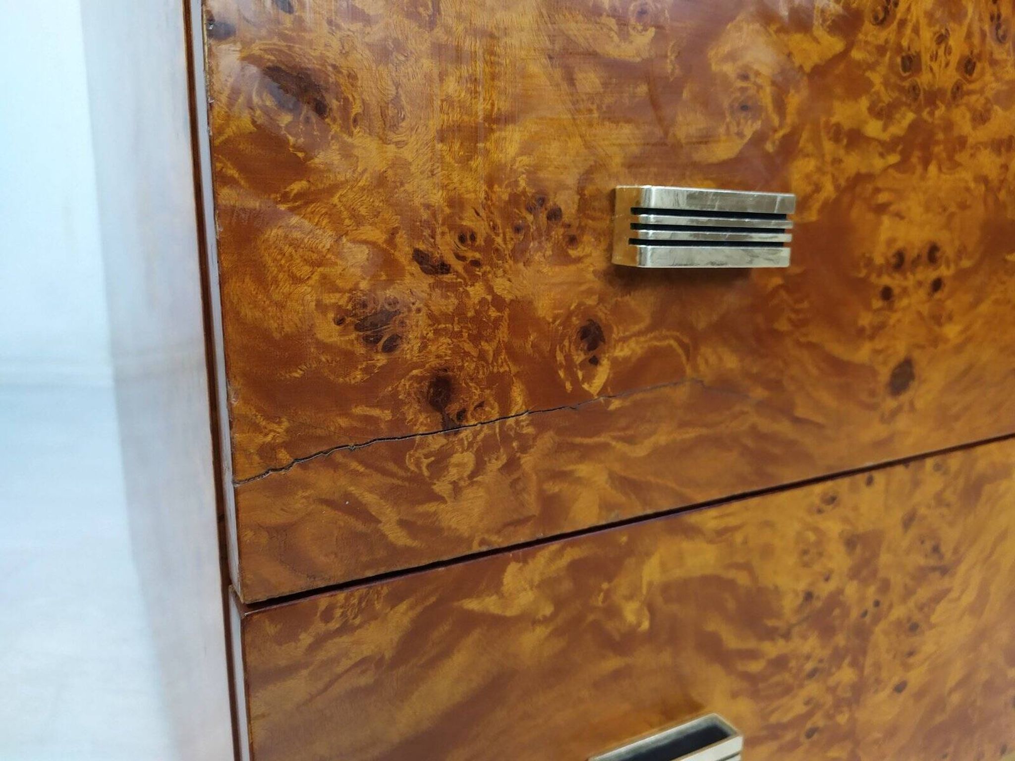 Vintage drawer chest in amboyna burl, 1970s