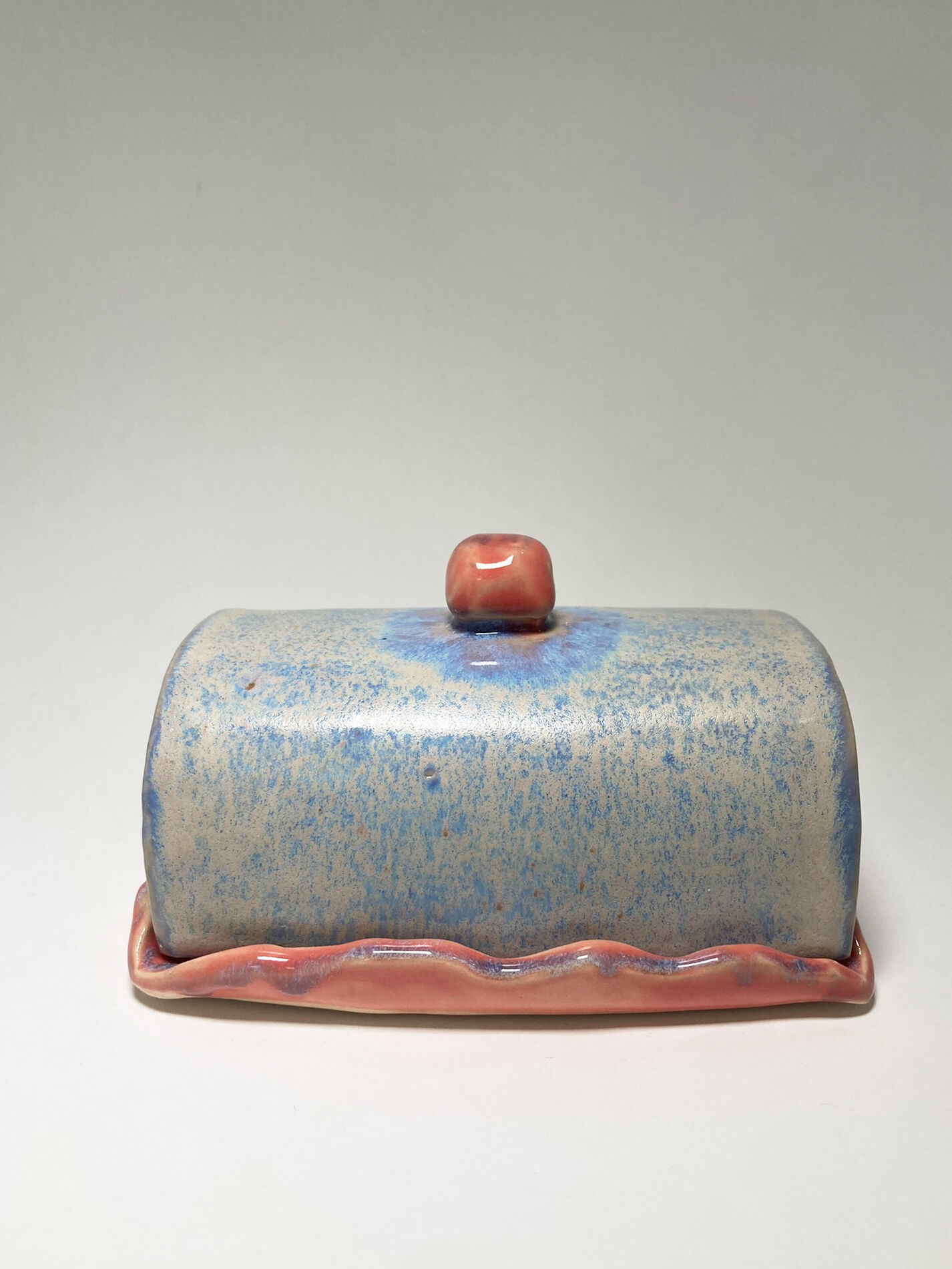 Blue and pink butter maker in ceramic