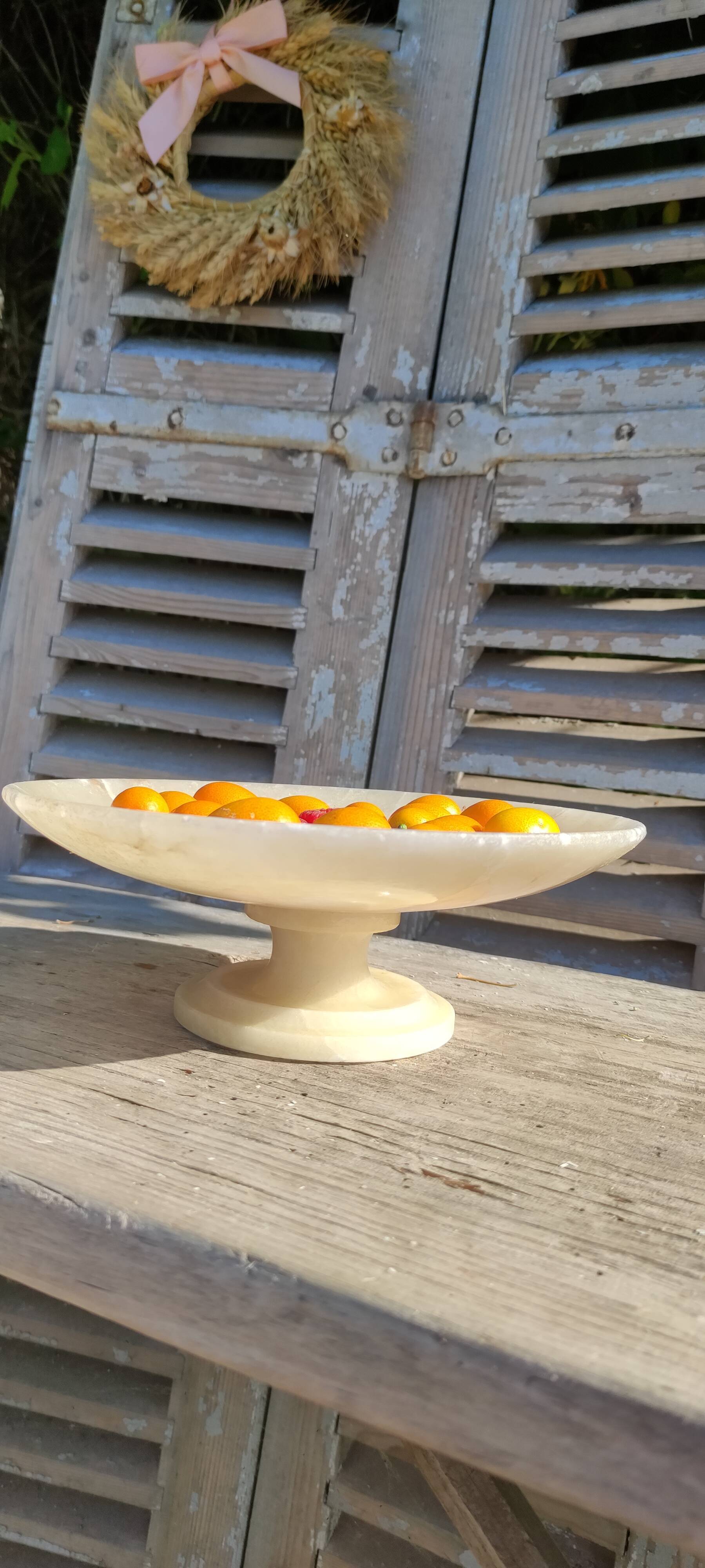 Vintage cut in white alabaster