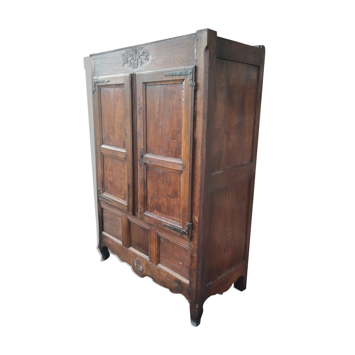 Auvergne wardrobe 18th century