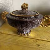 Sucrier en céramique Vallauris bordeaux et dorée par Marius Giuge