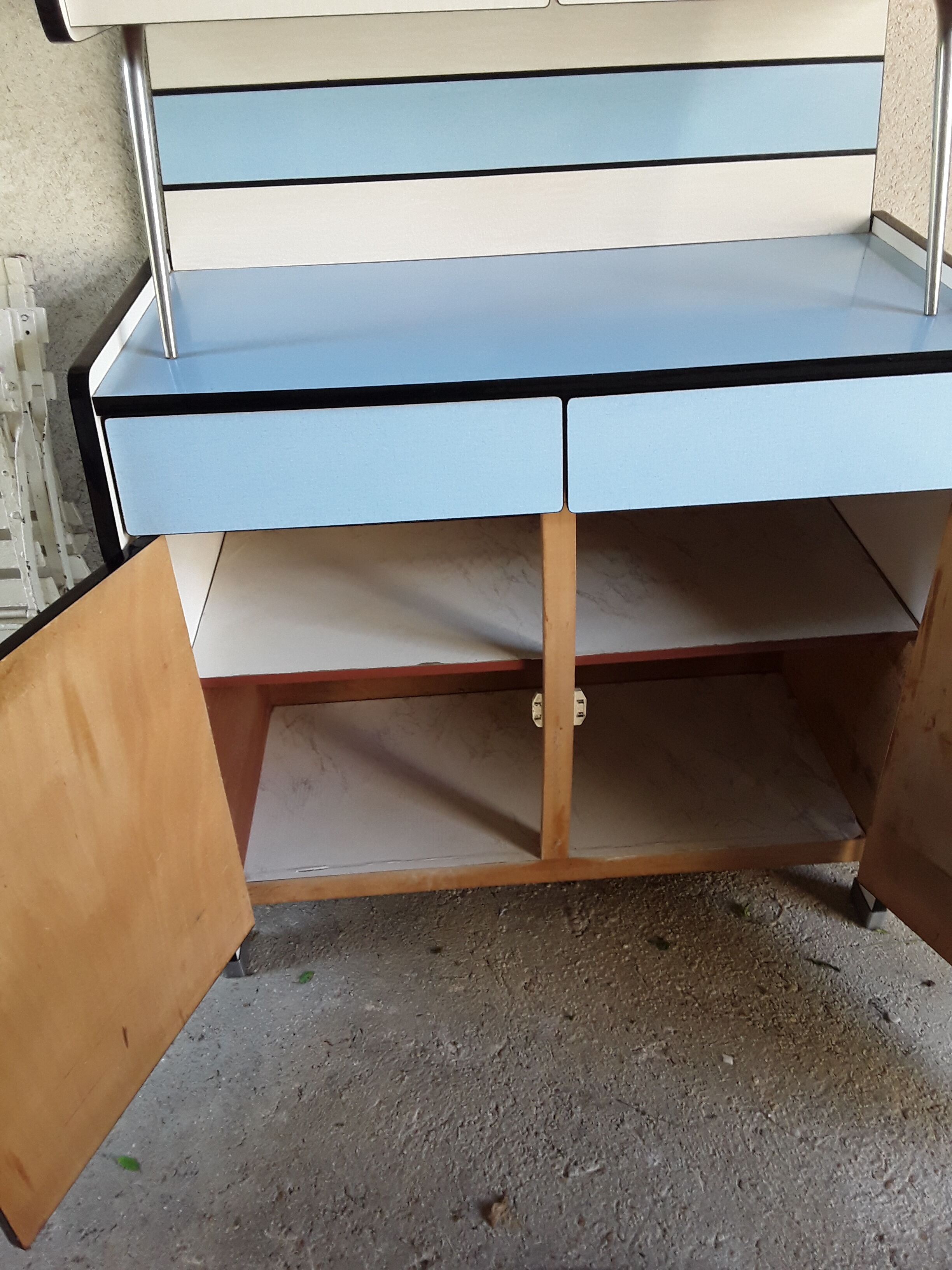 Vintage kitchen buffet in formica 60s/70s