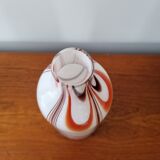 Vase en opaline flamme