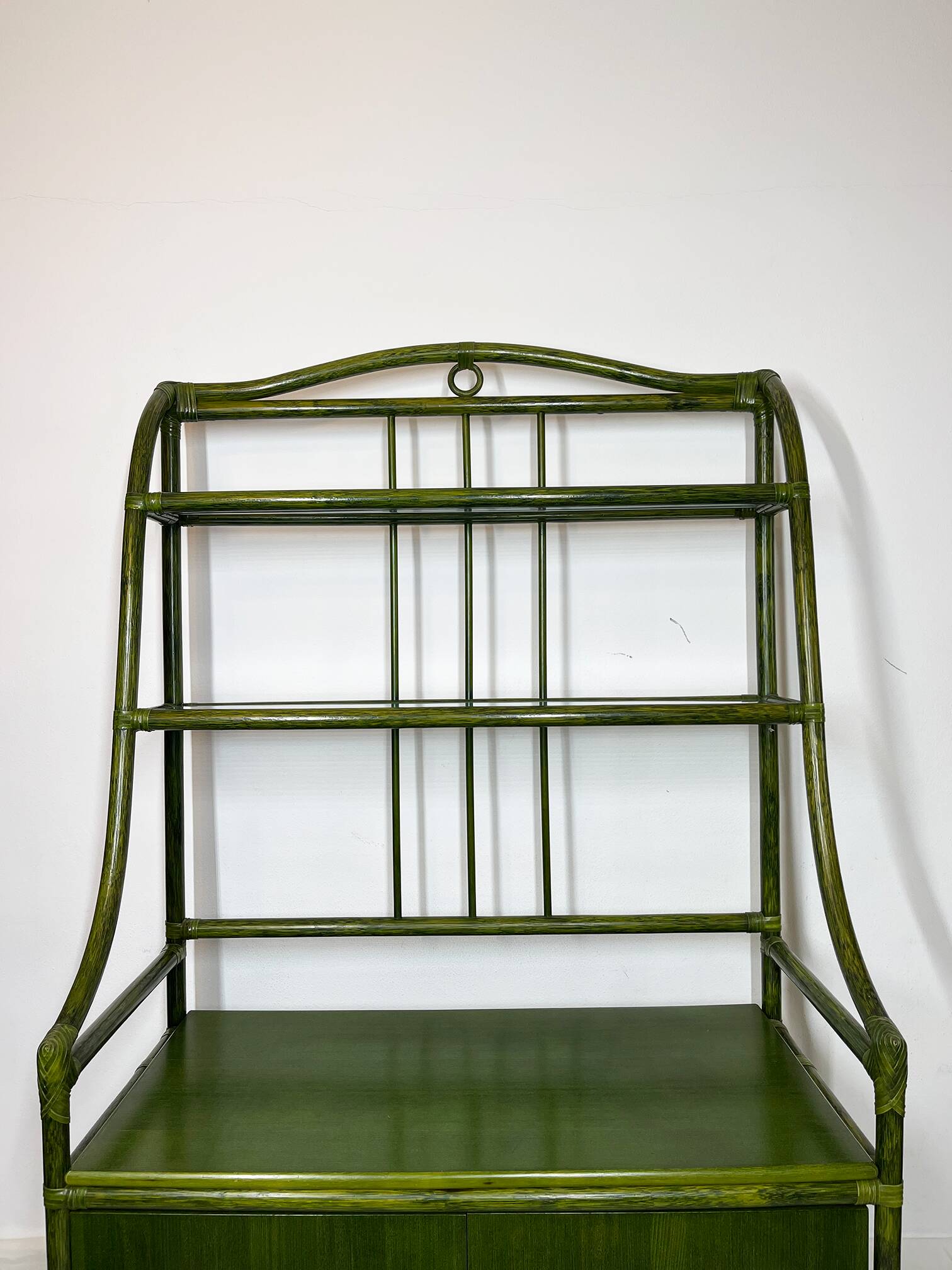Buffet en rotin vert et hêtre, années 1970