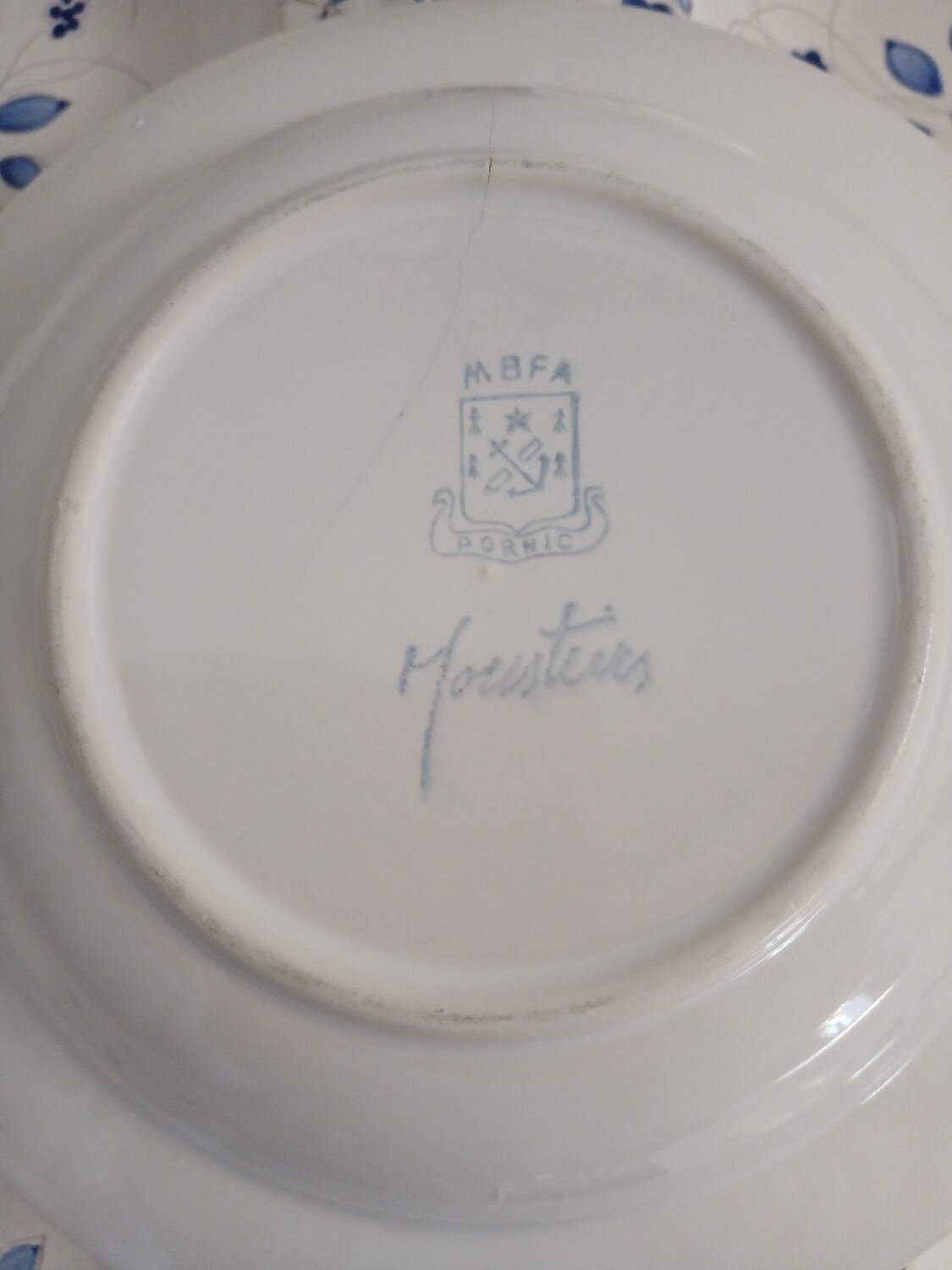 5 assiettes creuses anciennes Moustiers
