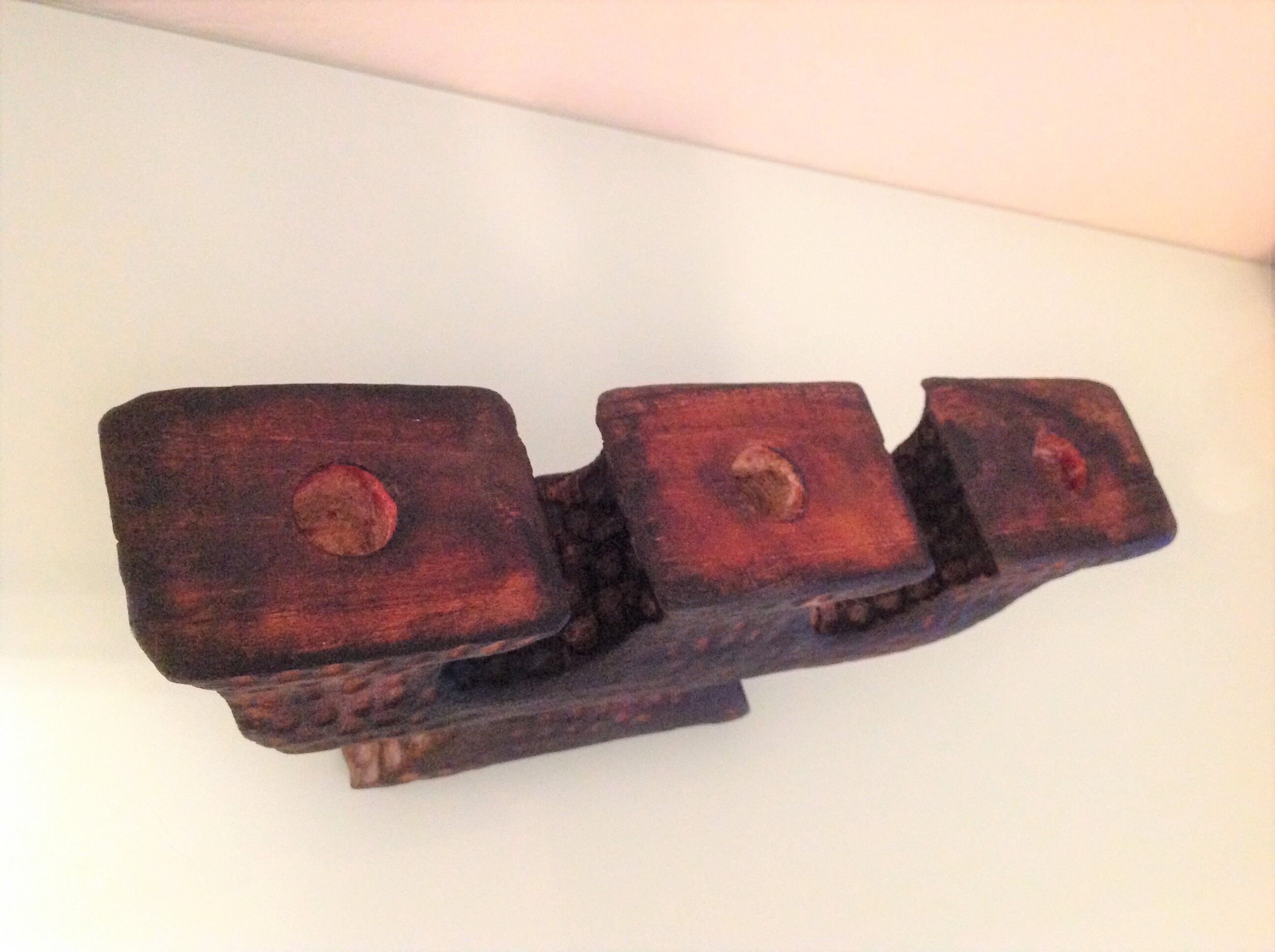 Brutalist chandelier with three heads in burnt wood / vintage 60s-70s