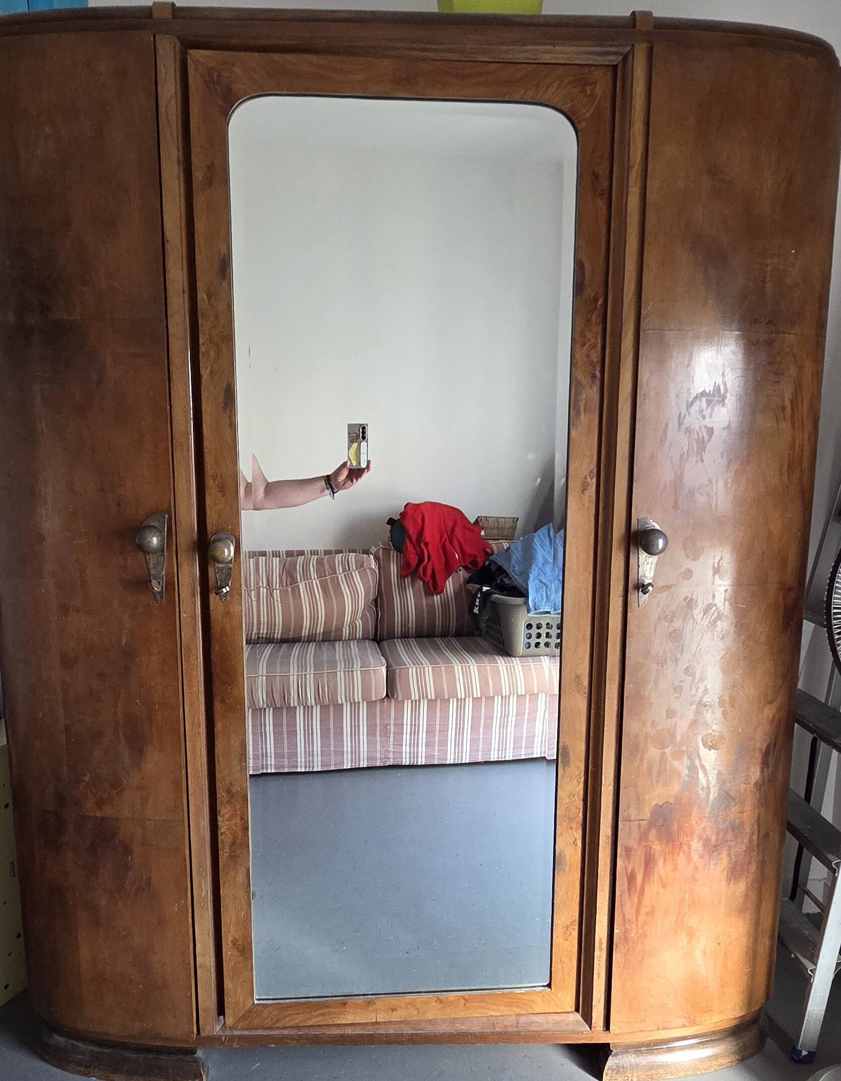 Armoire