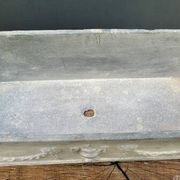 Jardinière en fonte grise