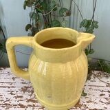 Set of 4 pitchers