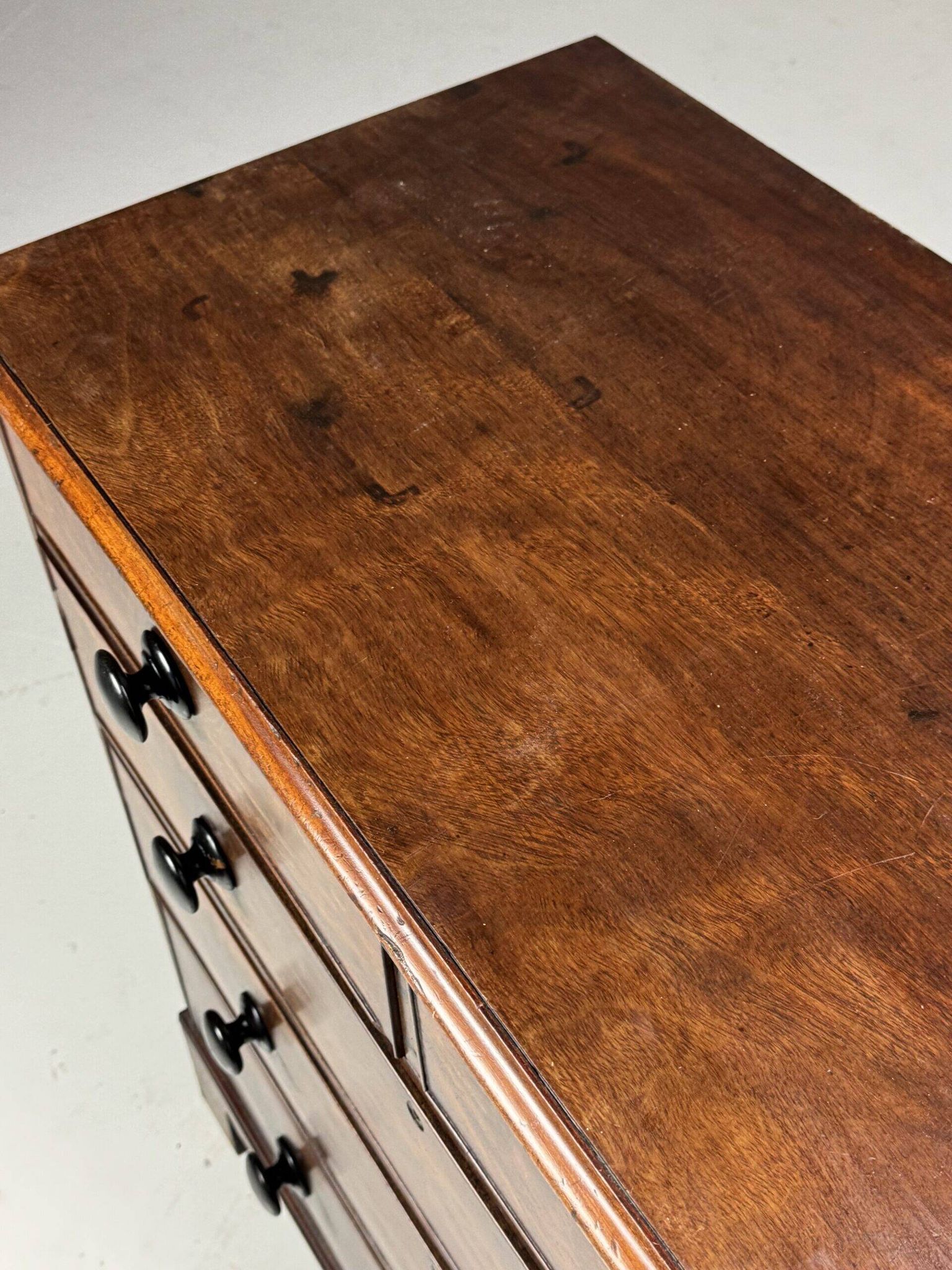 Commode en acajou, 19ème siècle