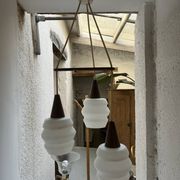 Lustrous boomerang