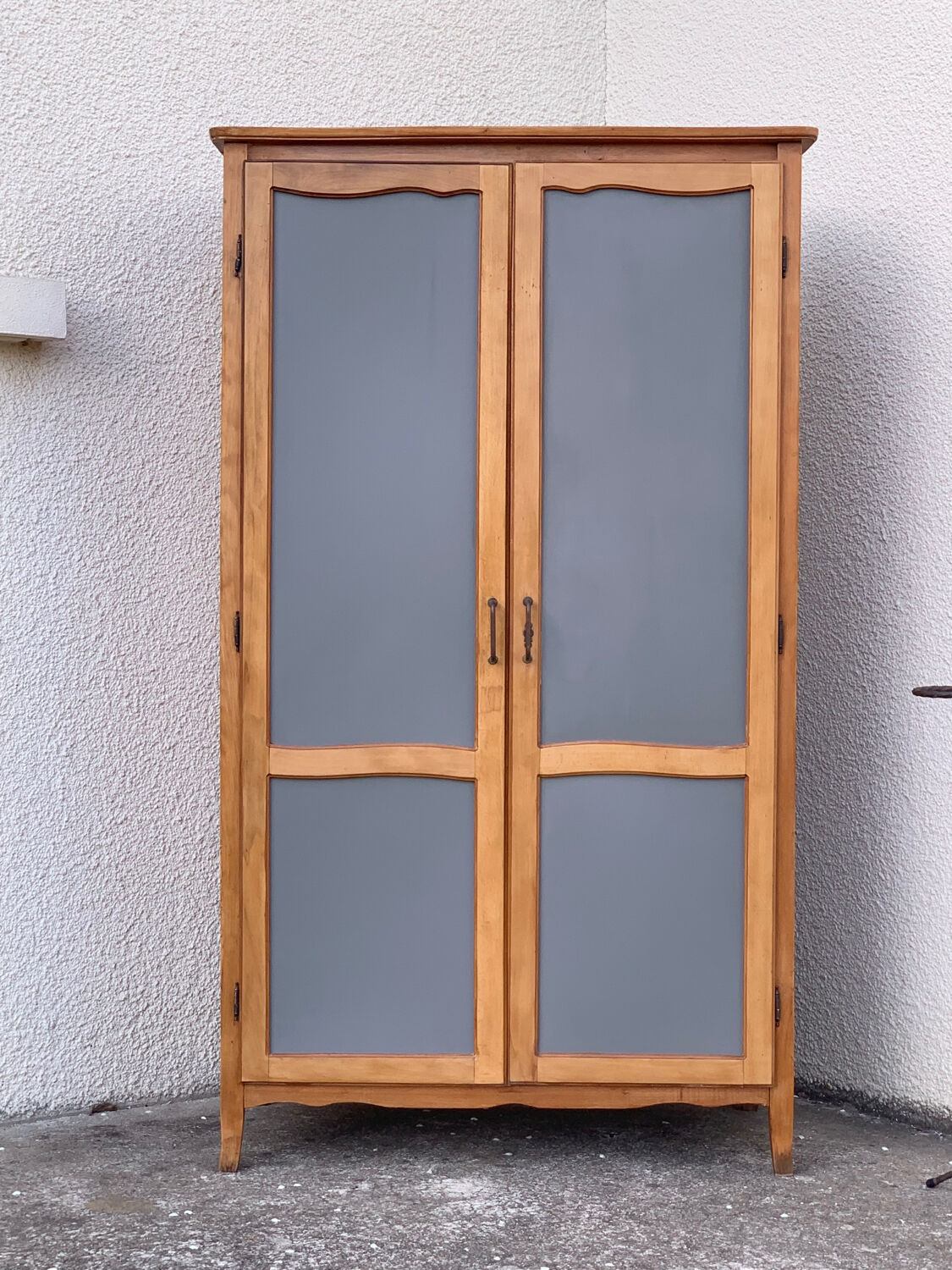 Vintage Parisian cabinet 1970s