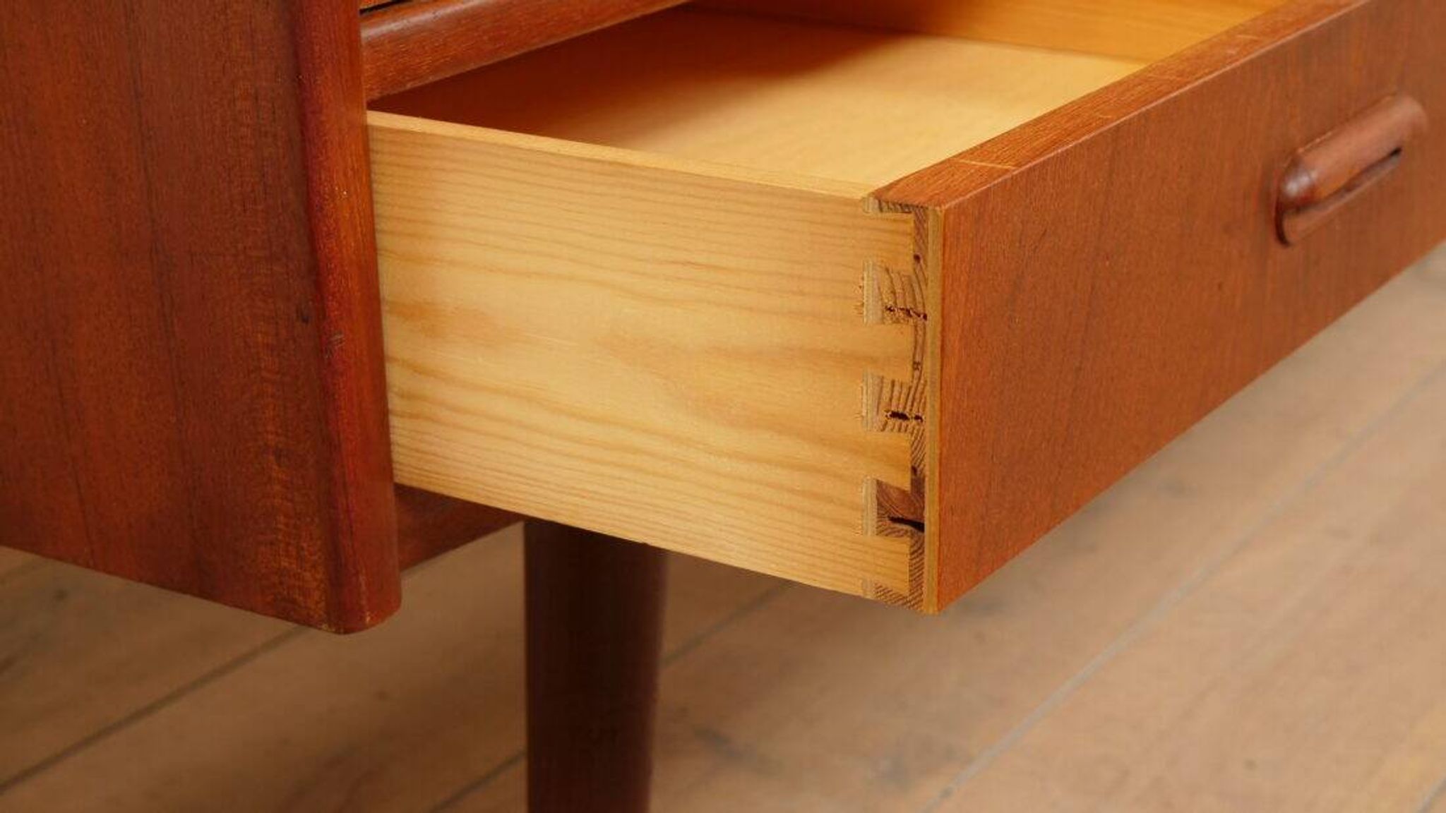 Vintage highboard | Wall cabinet | Teak | 154 cm