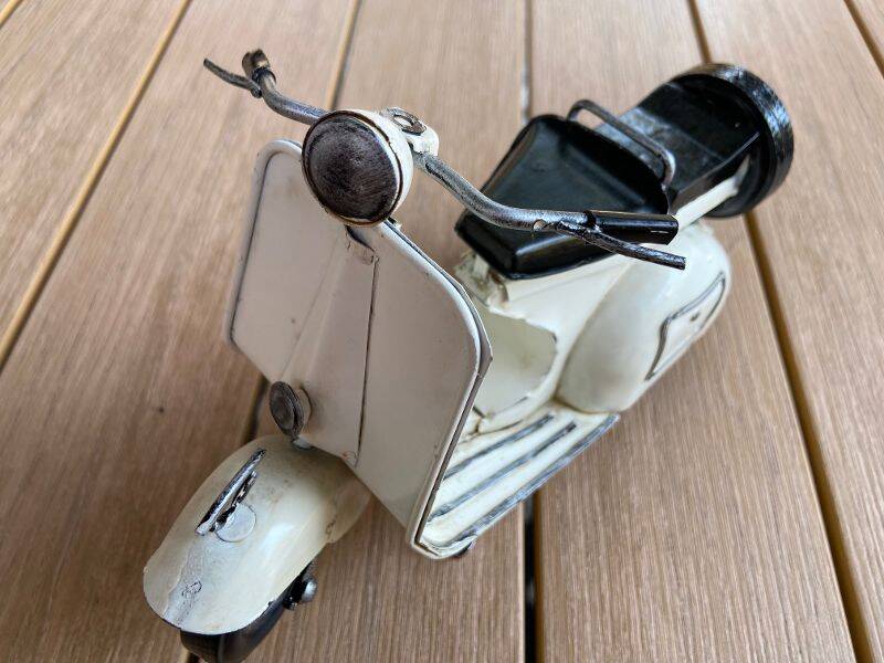 Decorative Toy in Painted Tin Scooter Vespa Piaggio 1955 collection "The Wasp"