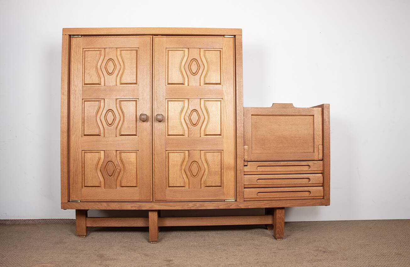 Solid oak buffet and faience, Guillerme and Chambron for your home,