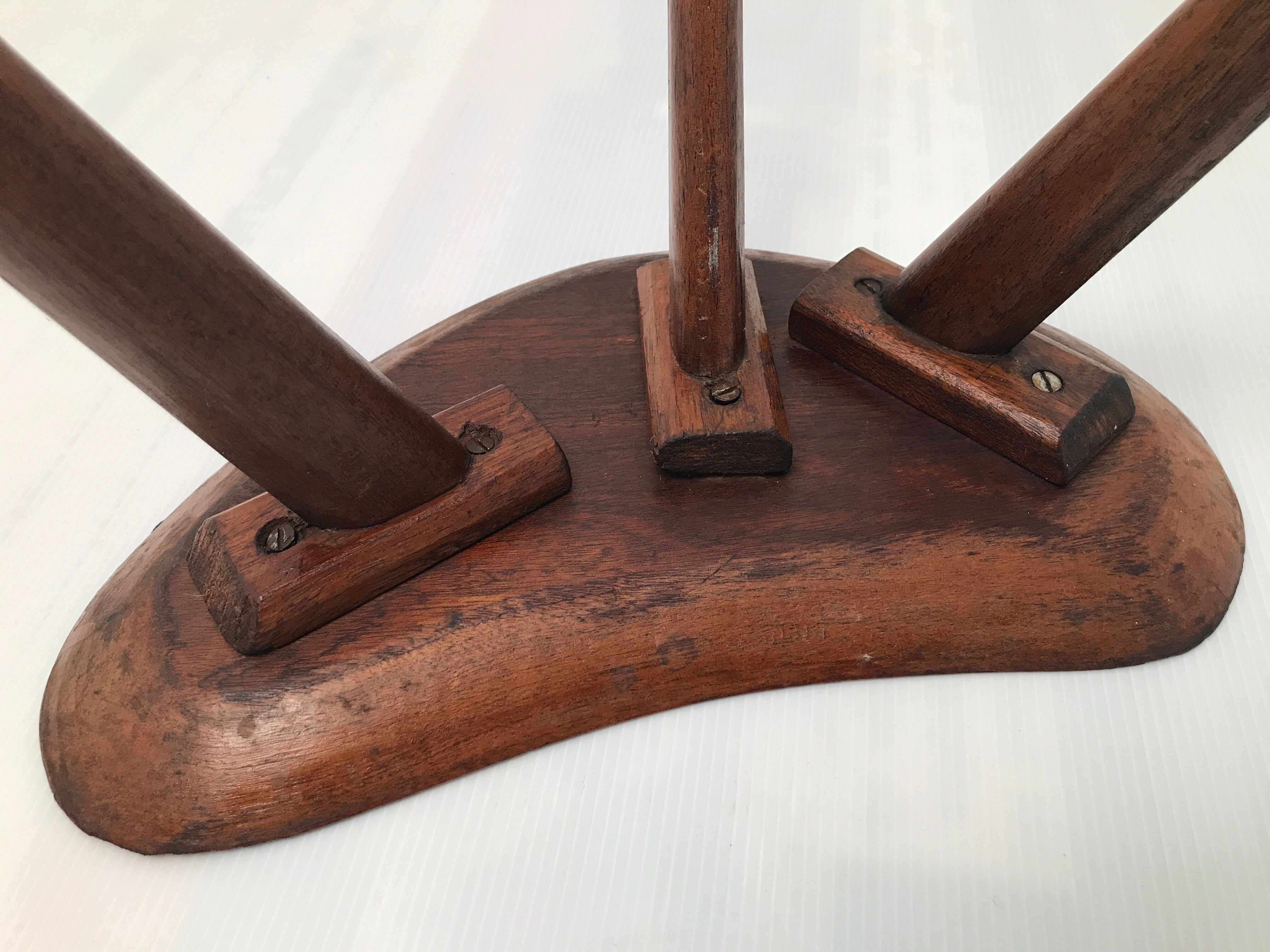 Vintage tripody tabout shape triangle annee 60