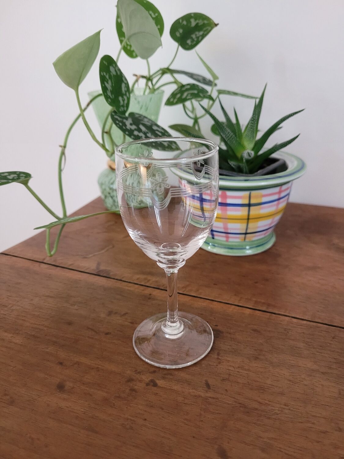 Small glass floral frieze