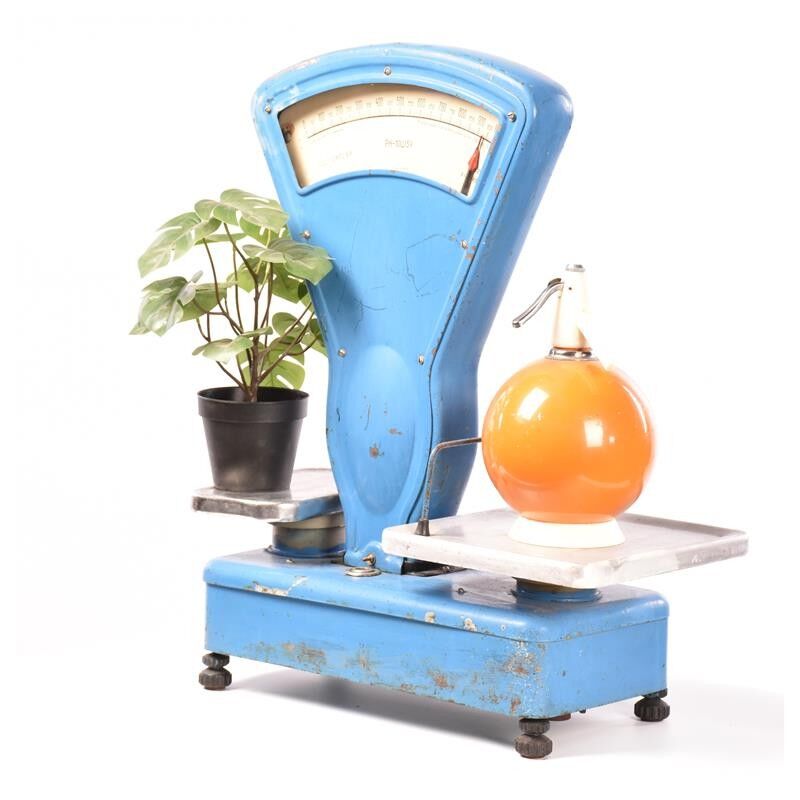 Vintage brocante scale