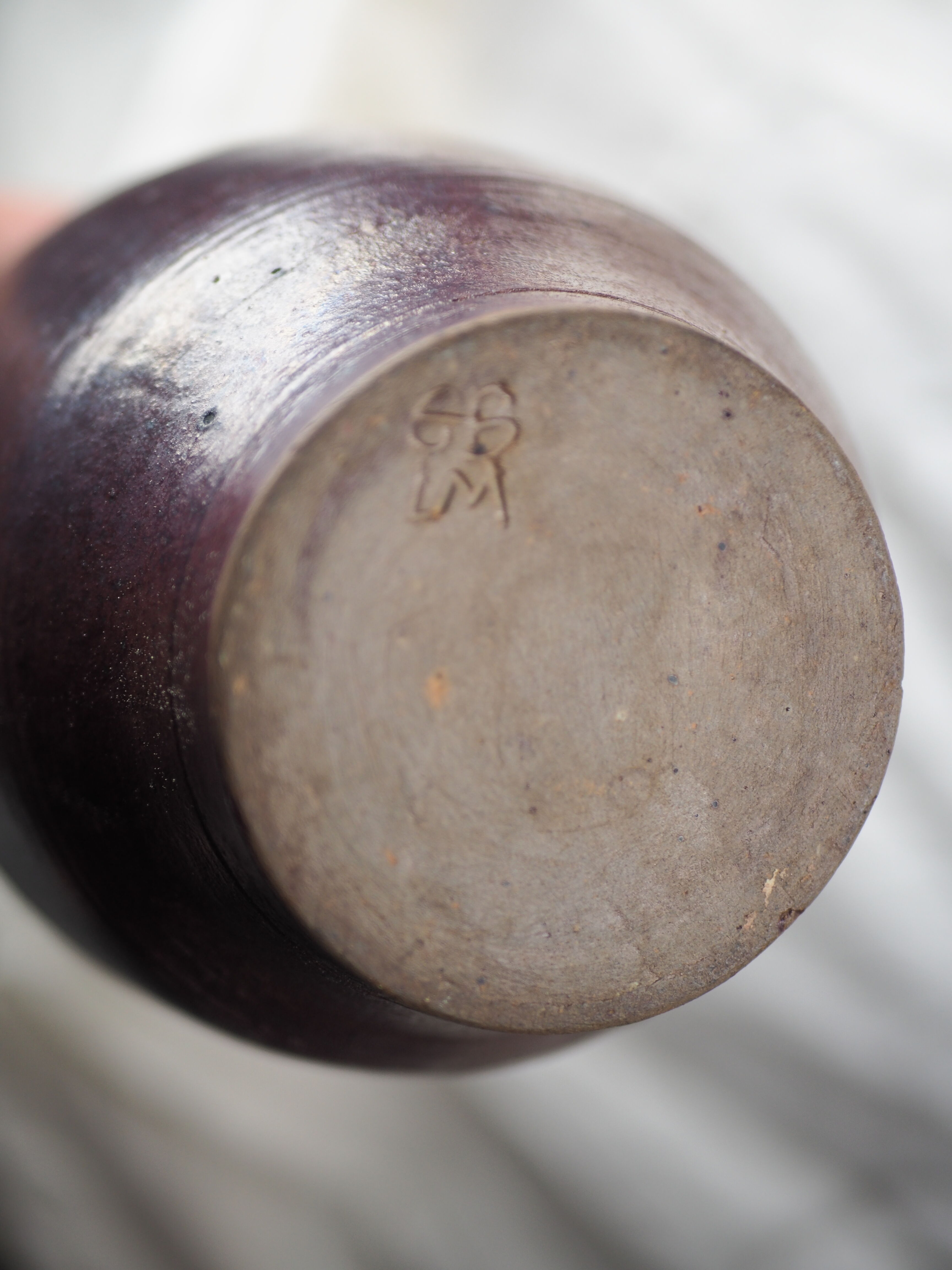 Sandstone pitcher with brown glaze - red by Geneviève BAPTENDIER Laurence MOLINARD