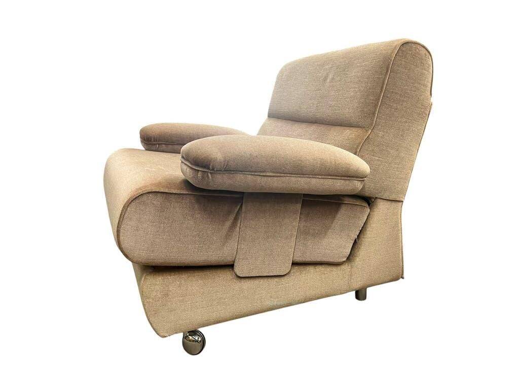 Beige vintage style lounge chair/armchair