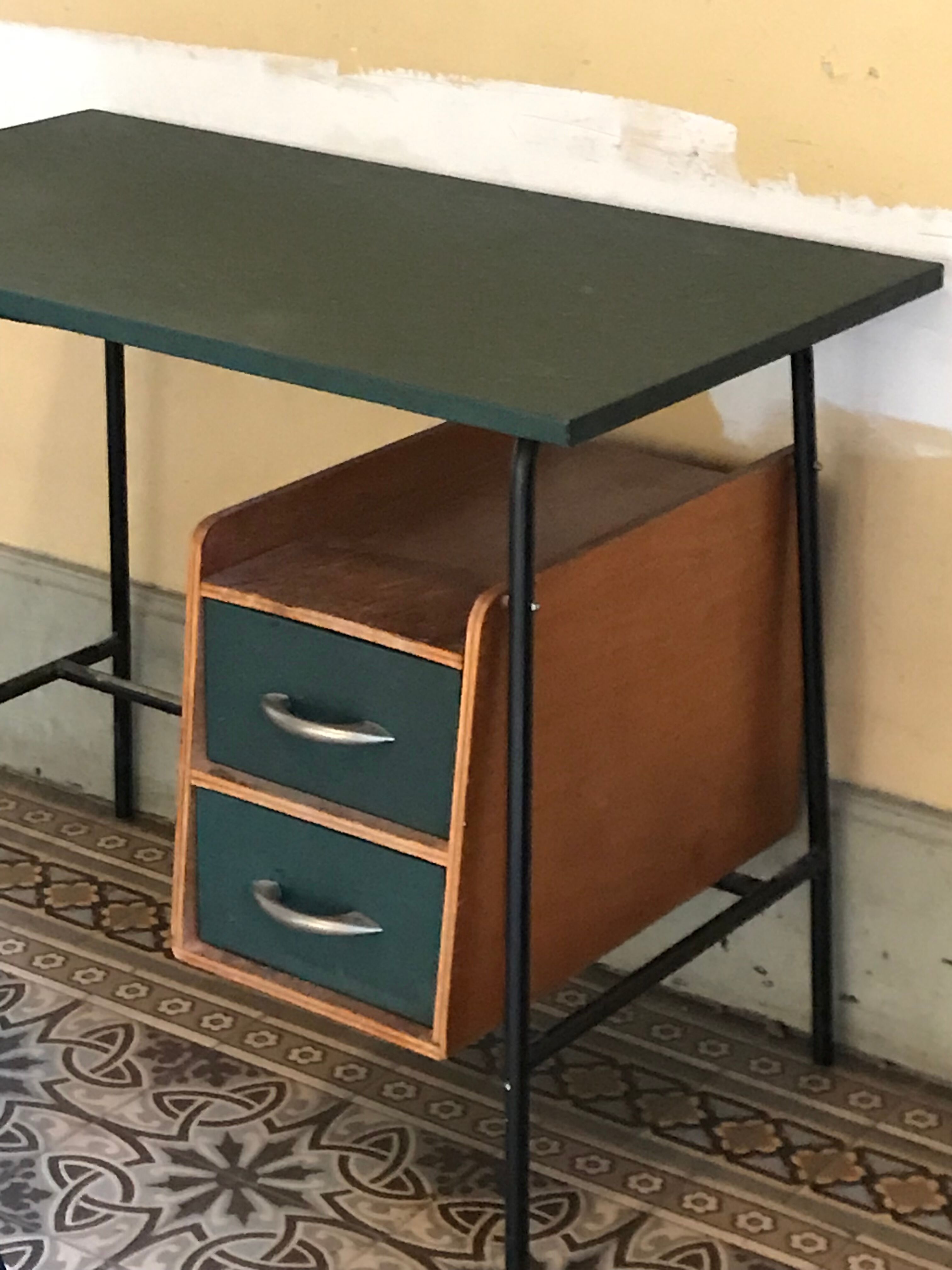 Ensemble bureau et sa chaise