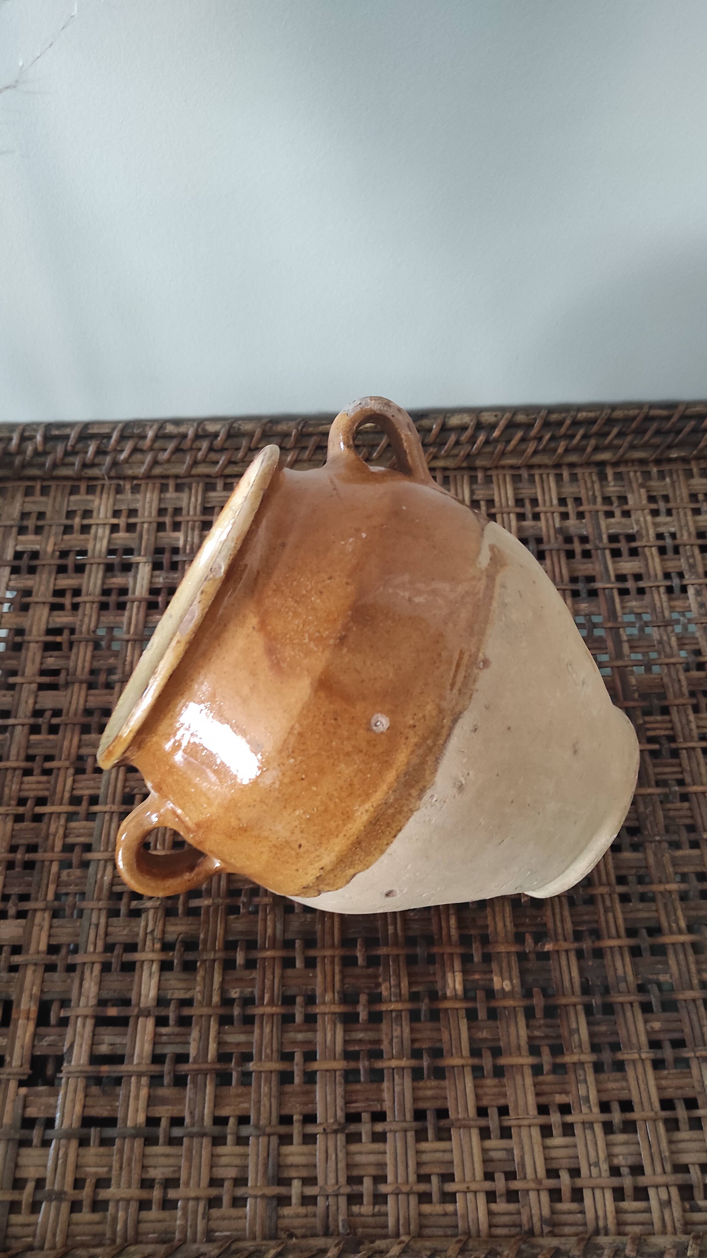 Yellow stoneware confit pot