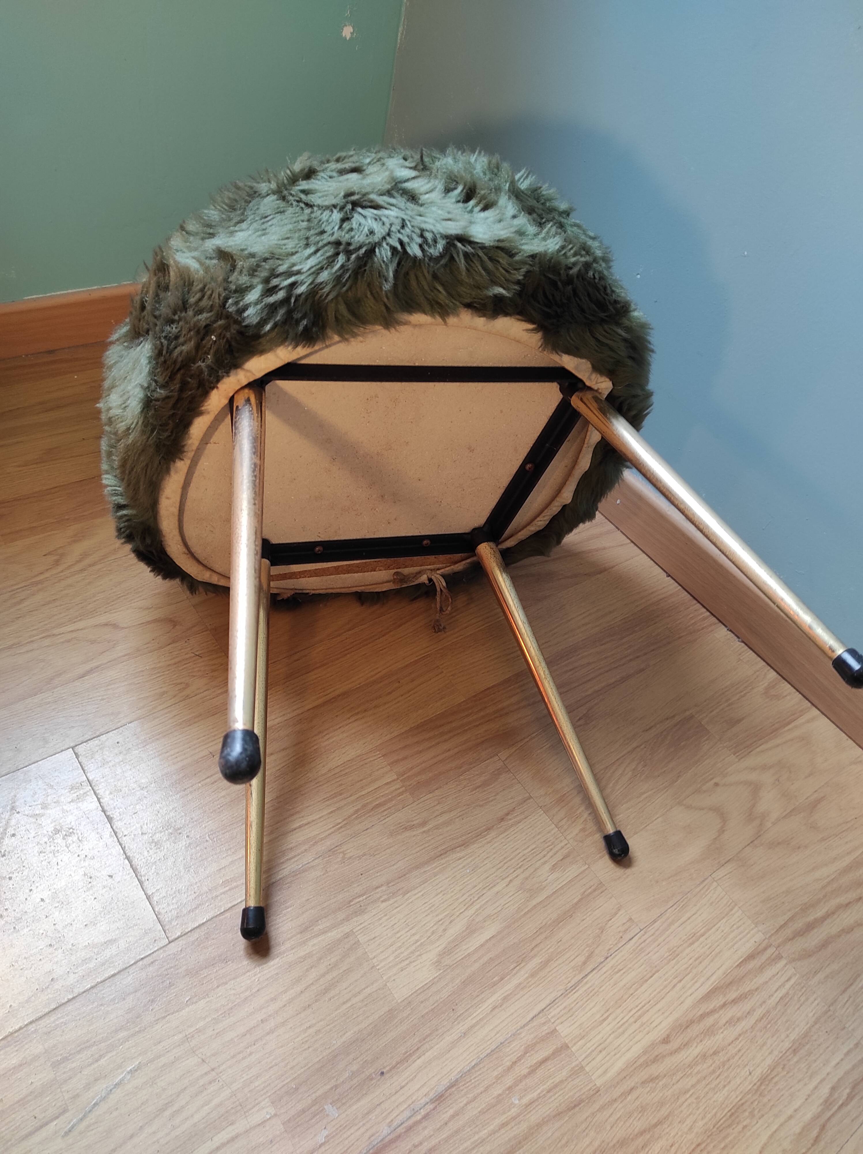 Green "moumoute" chair 1970 Pelfran