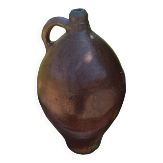 Oil jug