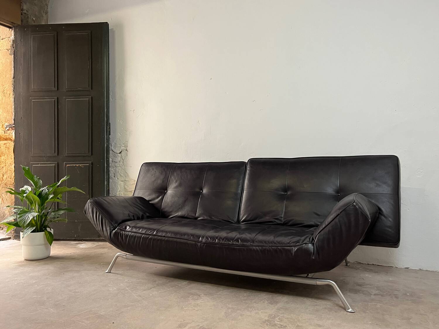 Smala leather sofa, Cinna, Design Pascal Mourgue