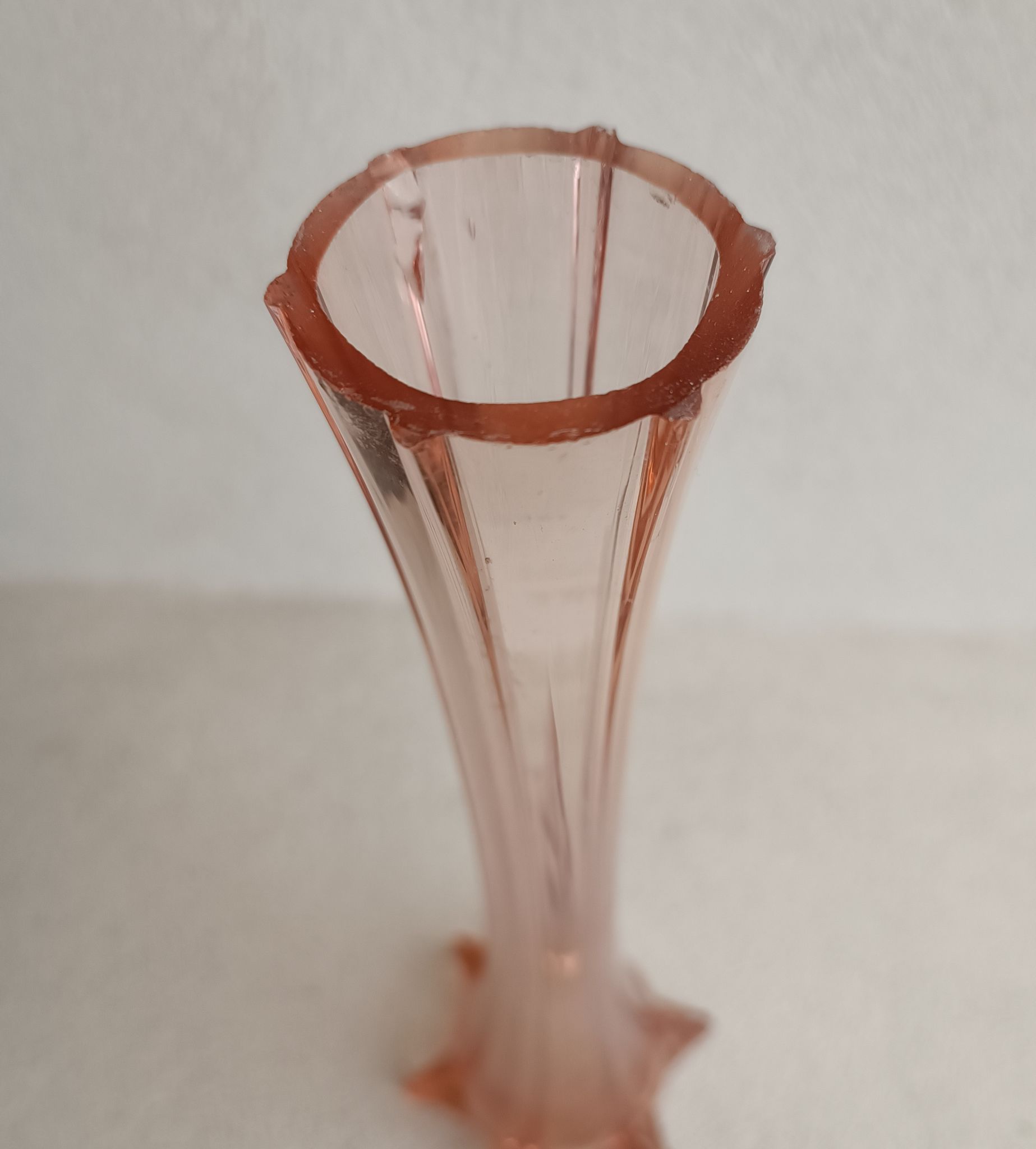 Soliflore in molded glass early twentieth century