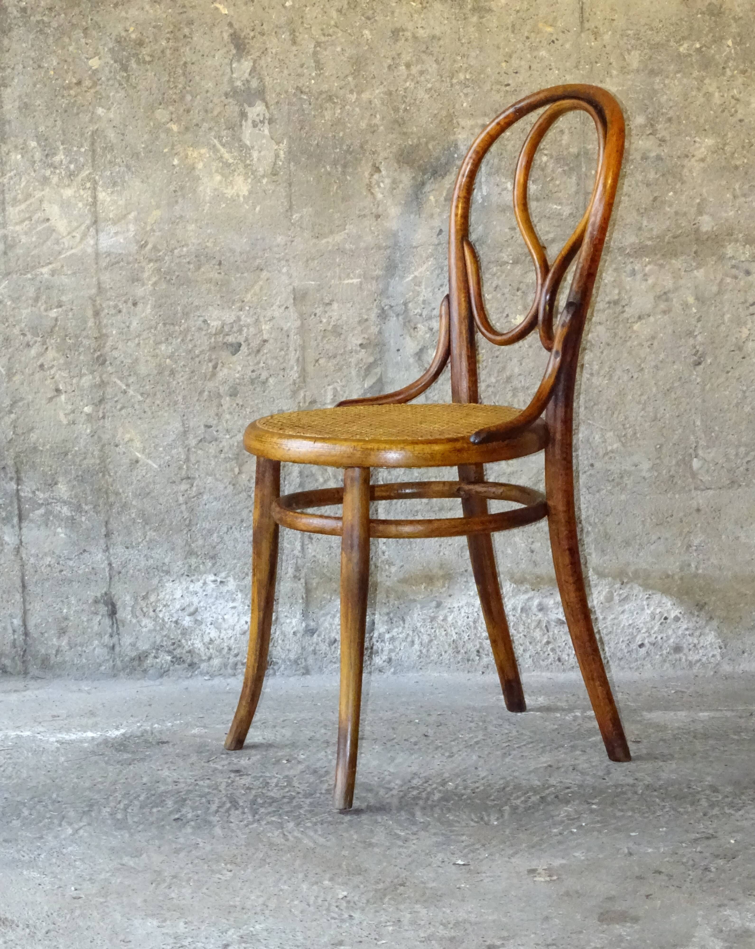Thonet chair No. 20, label 1875