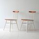 Paire de chaises nordiques en bois