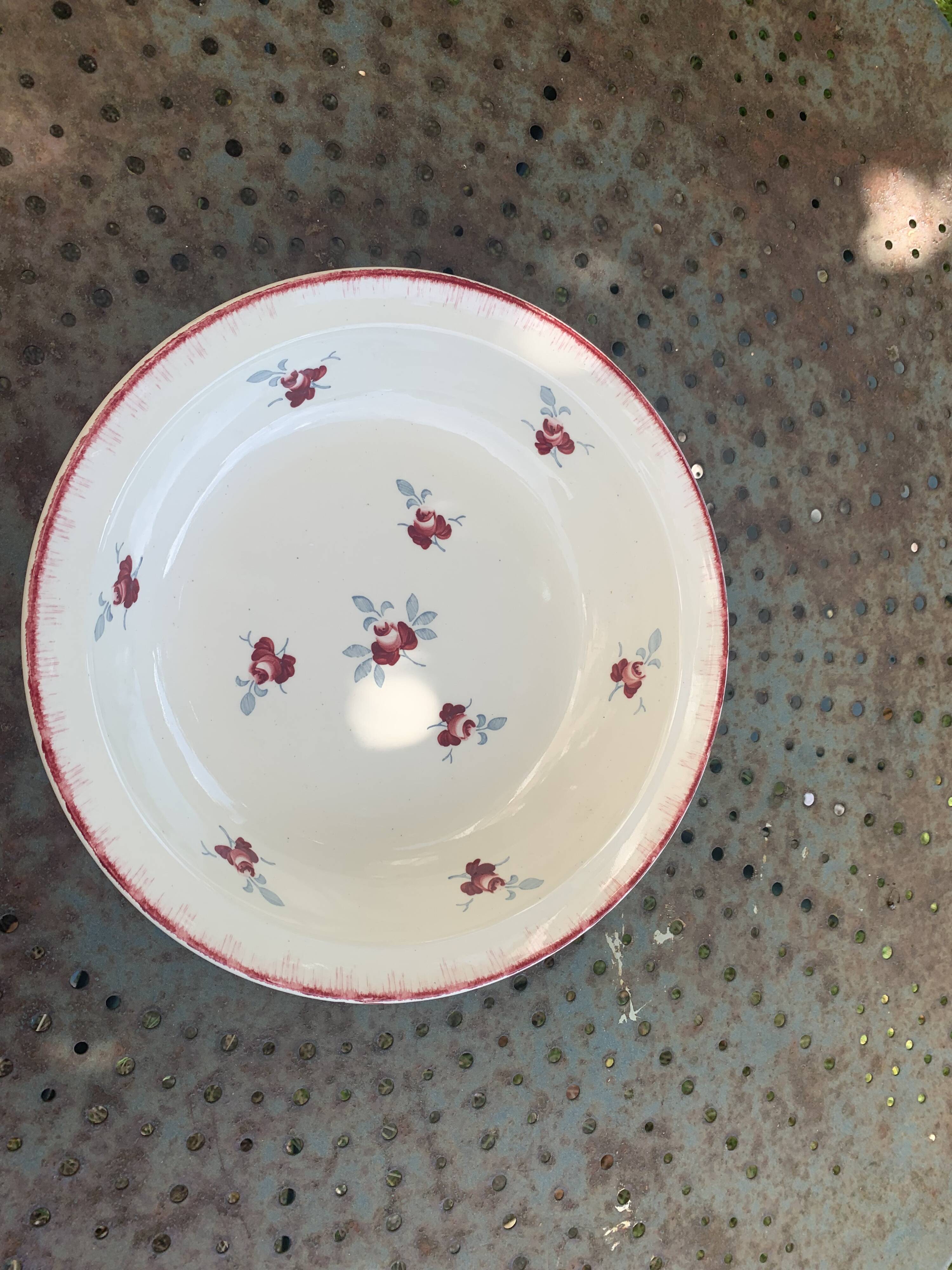 Hollow dish, Senlis model, KG luneville, France, burgundy rose patterns and gray foliage