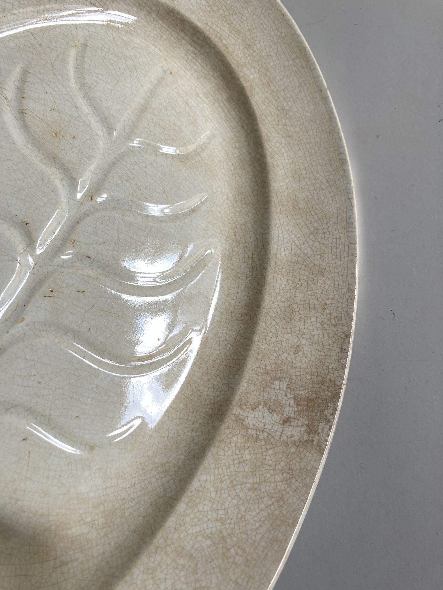 Poultry dish in earthenware Creil and Montereau