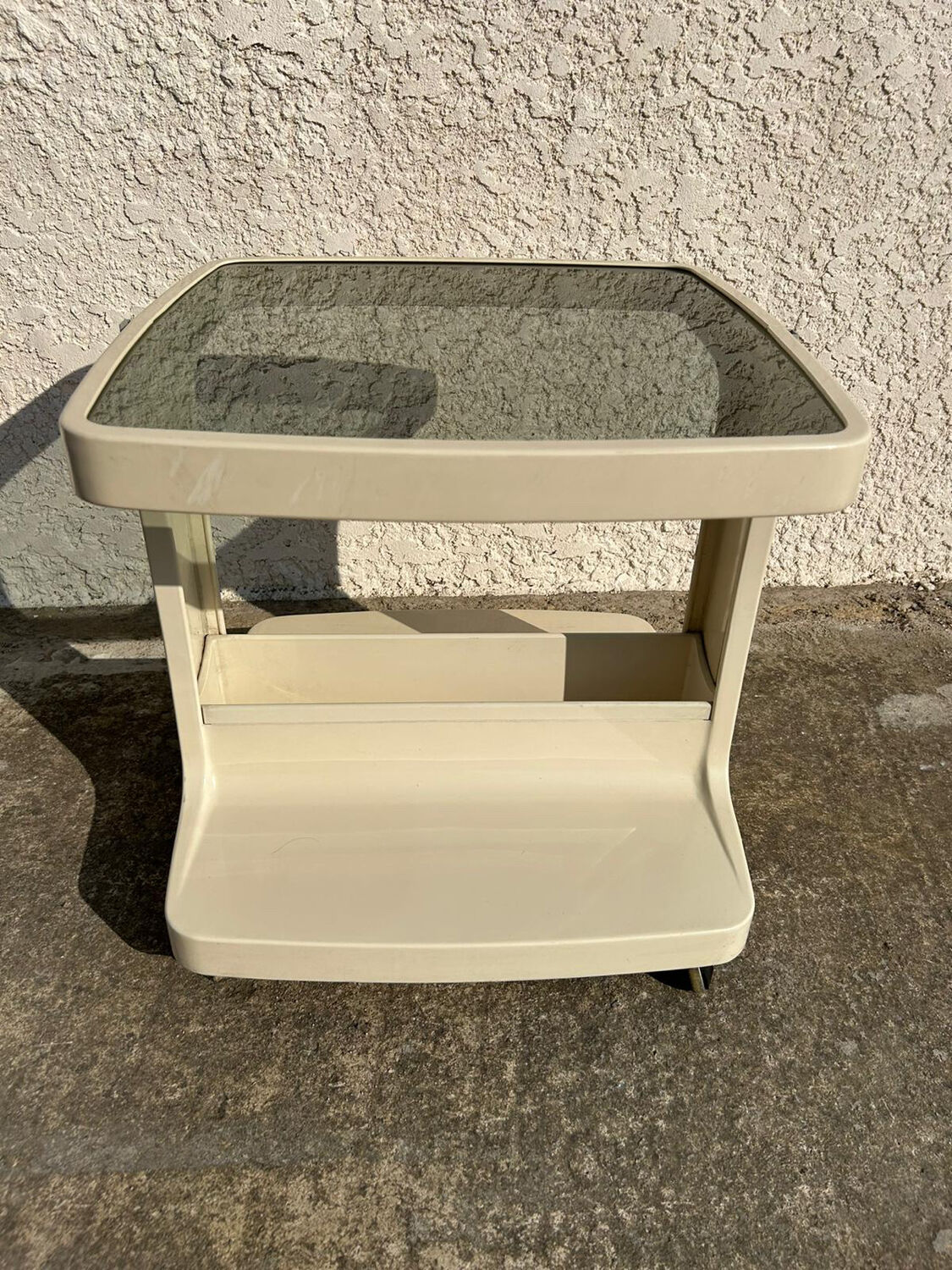 Vintage bar table / dessert