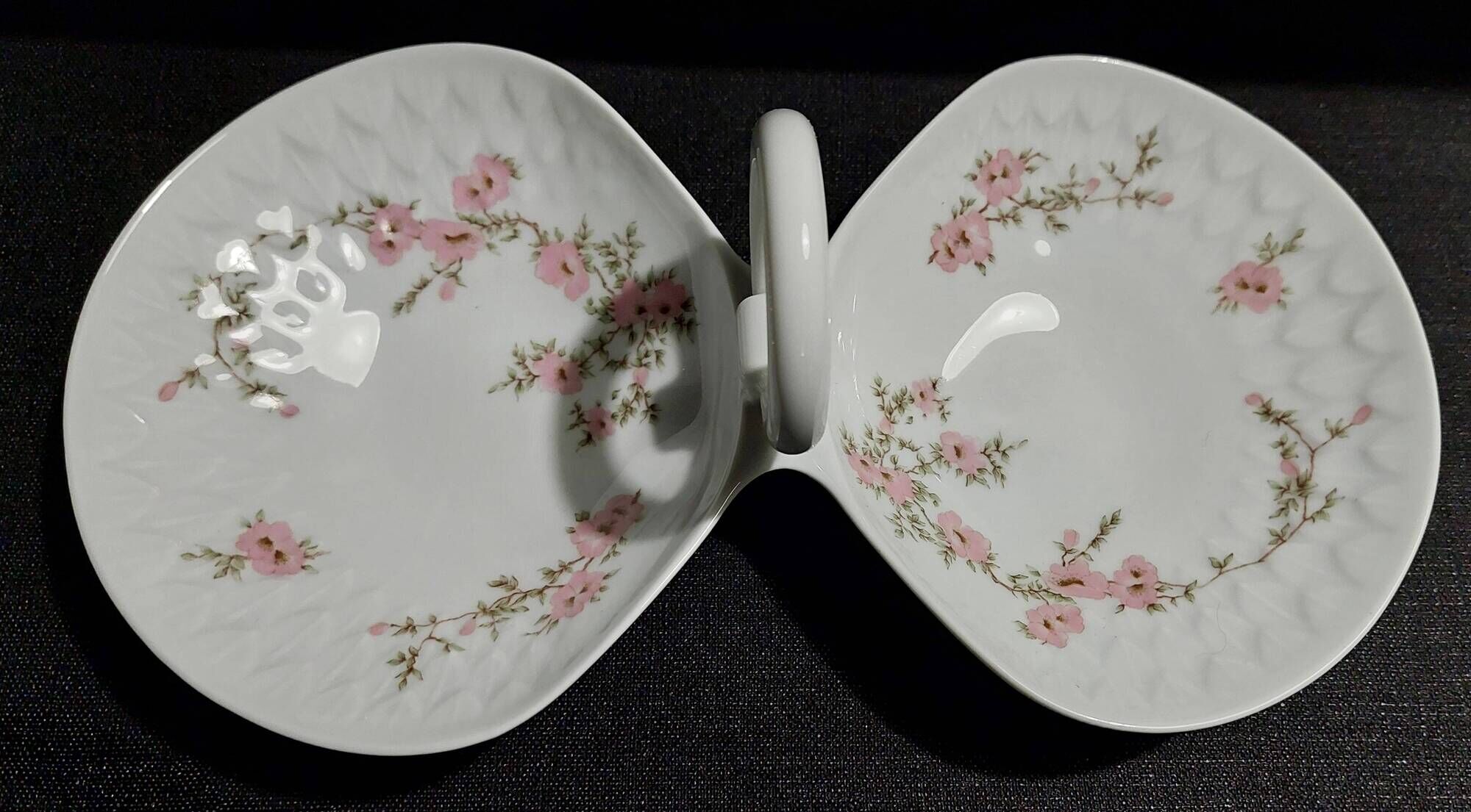 Servant aperitif porcelain dish Bernardaud Limoges decor Amandine