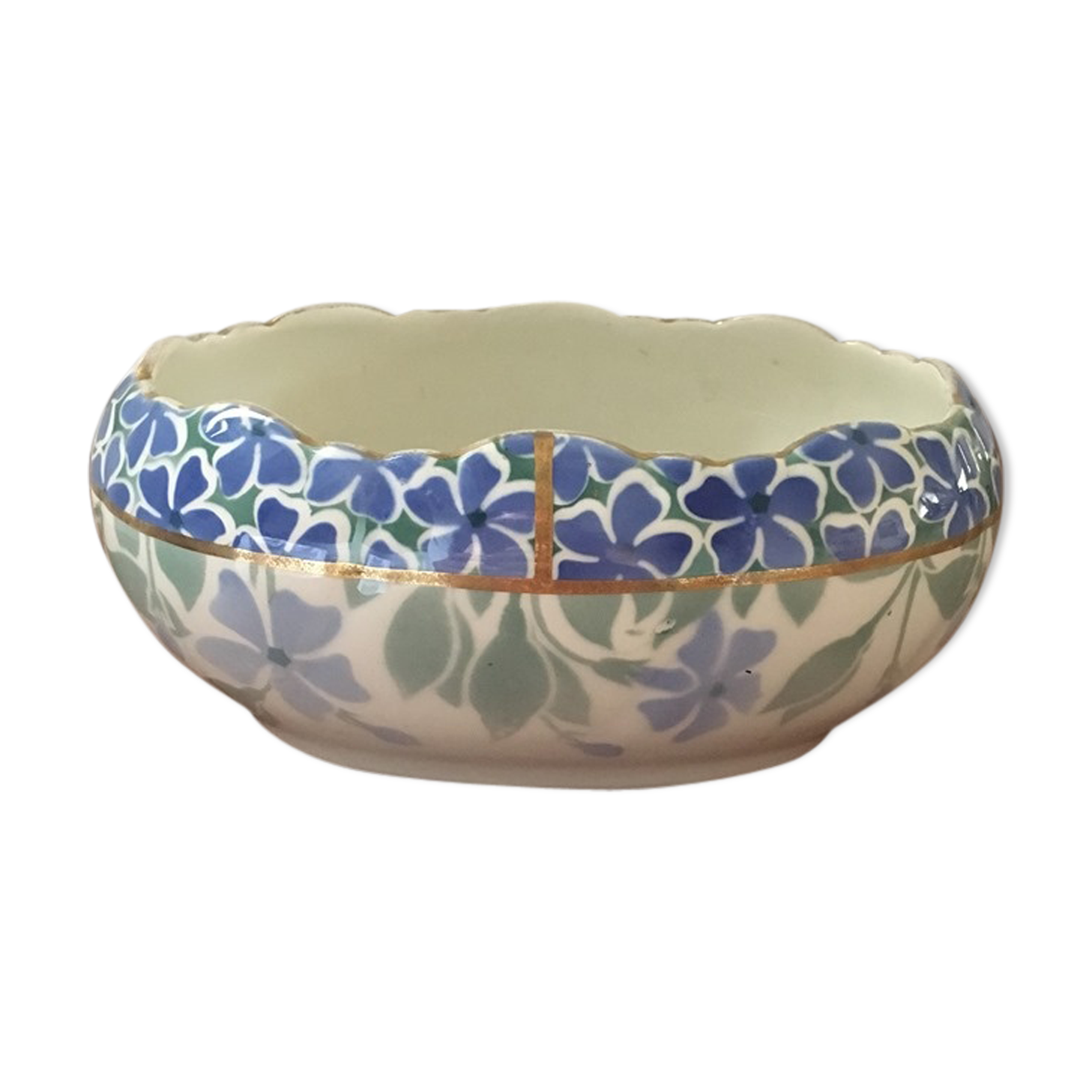 Gardener in Lunéville faience.