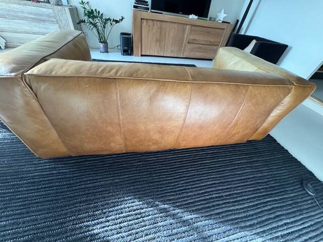 Flamant leather sofa