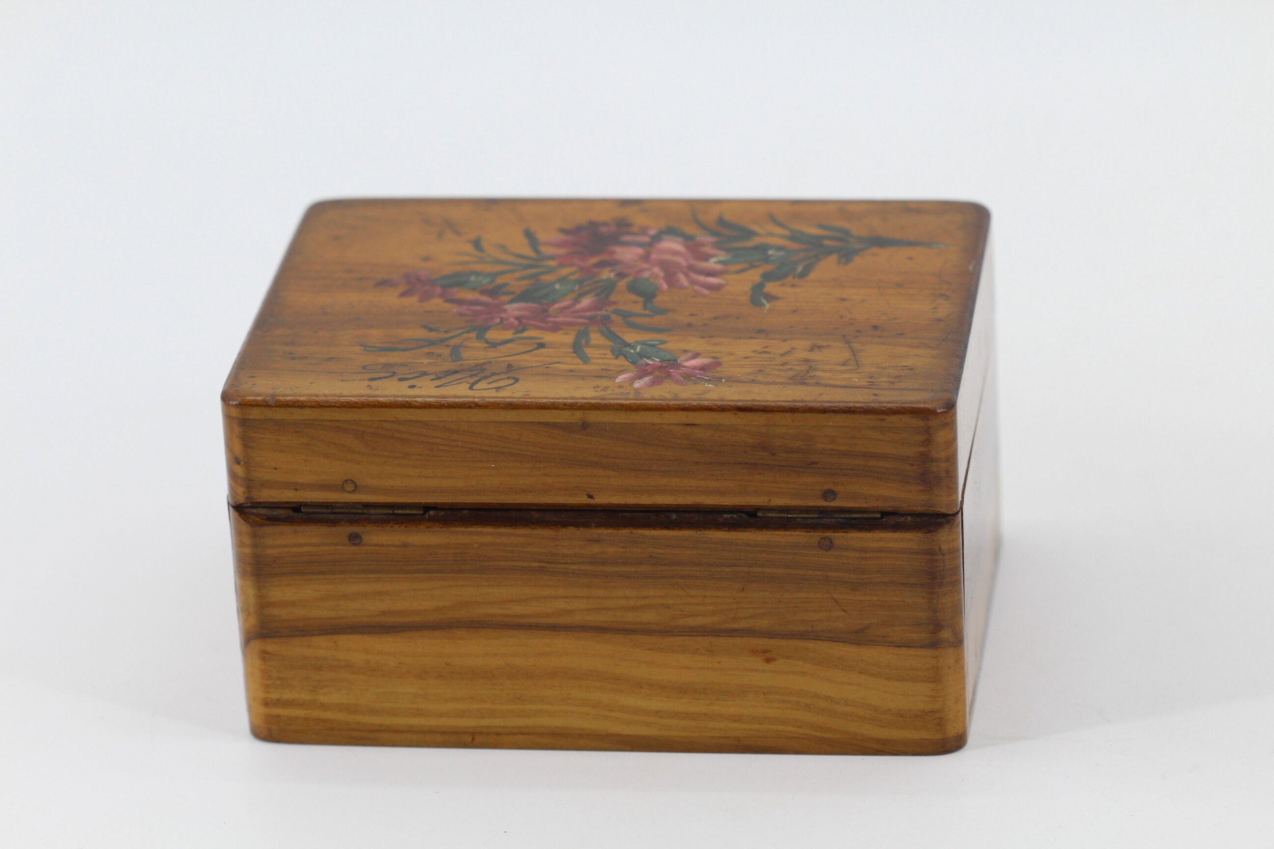 Old box in Nice Memory Olivier