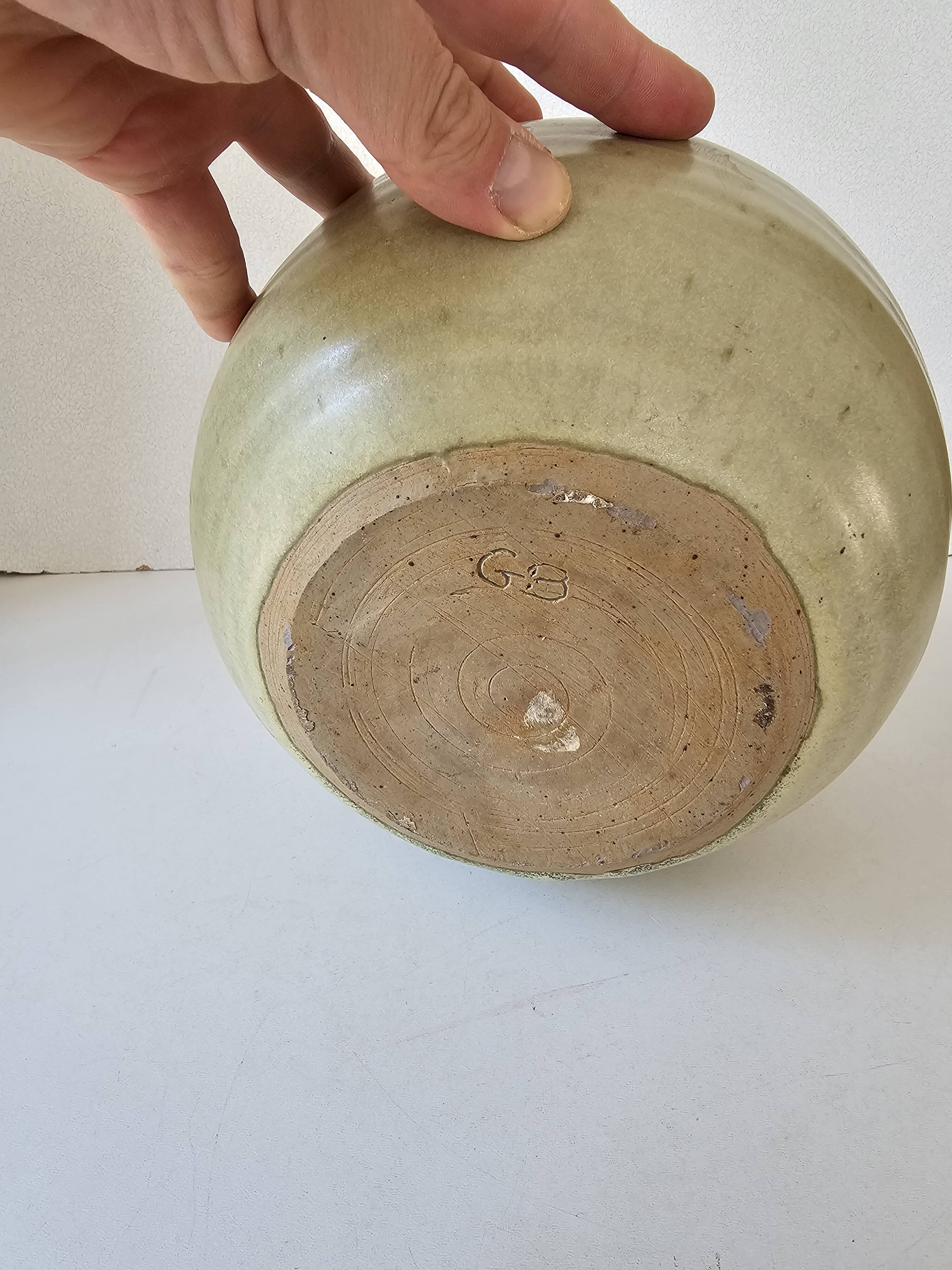 Ceramic flower vase signed GB (diameter 20cm)