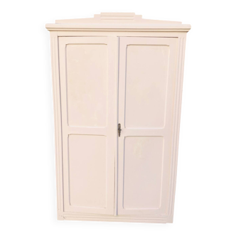 Petite armoire parisienne rose poudrée