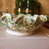 Ceramic bowl with hemmed edges