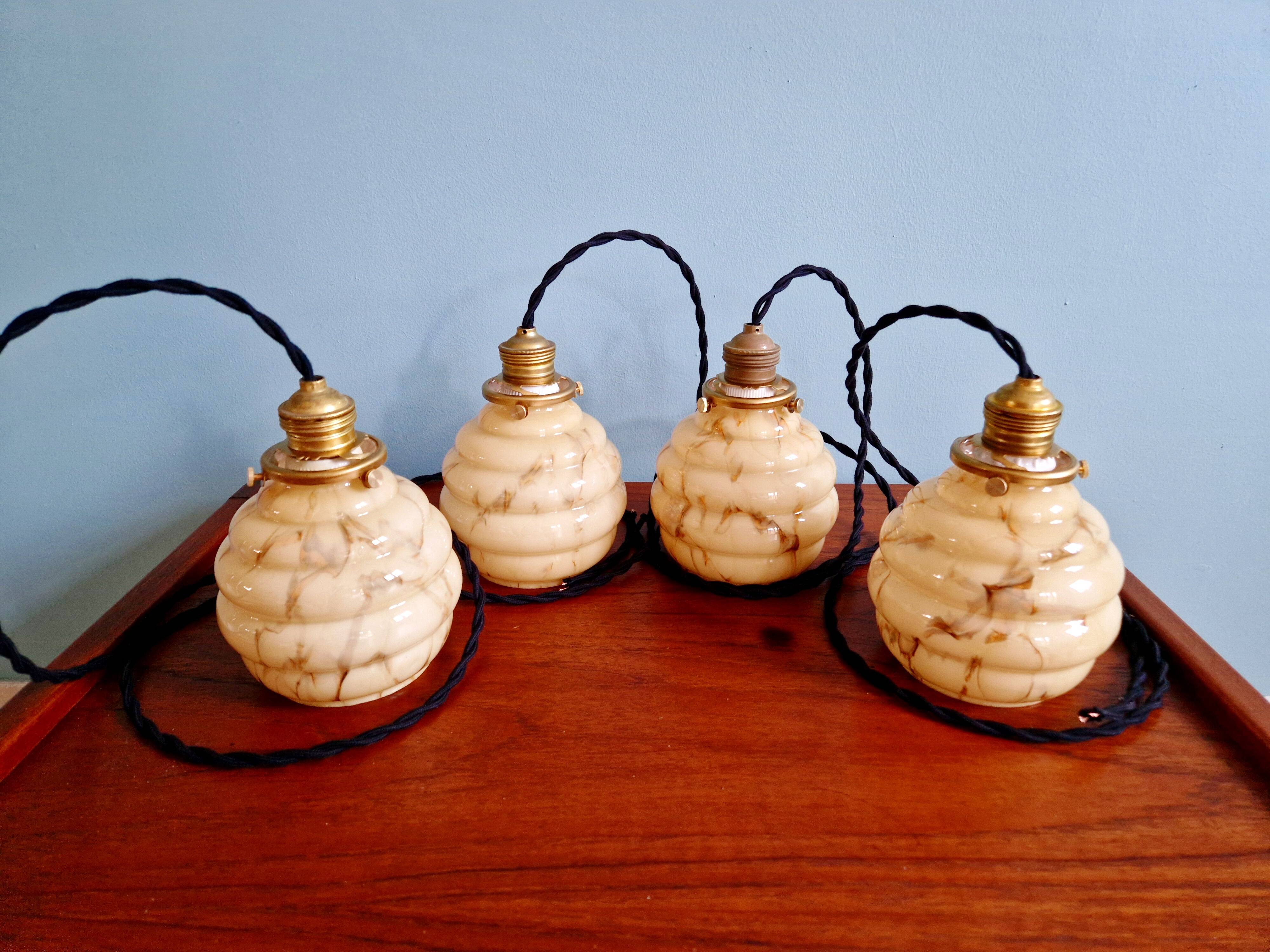 Art Deco suspension in marbled opaline with ouraline (4 available)