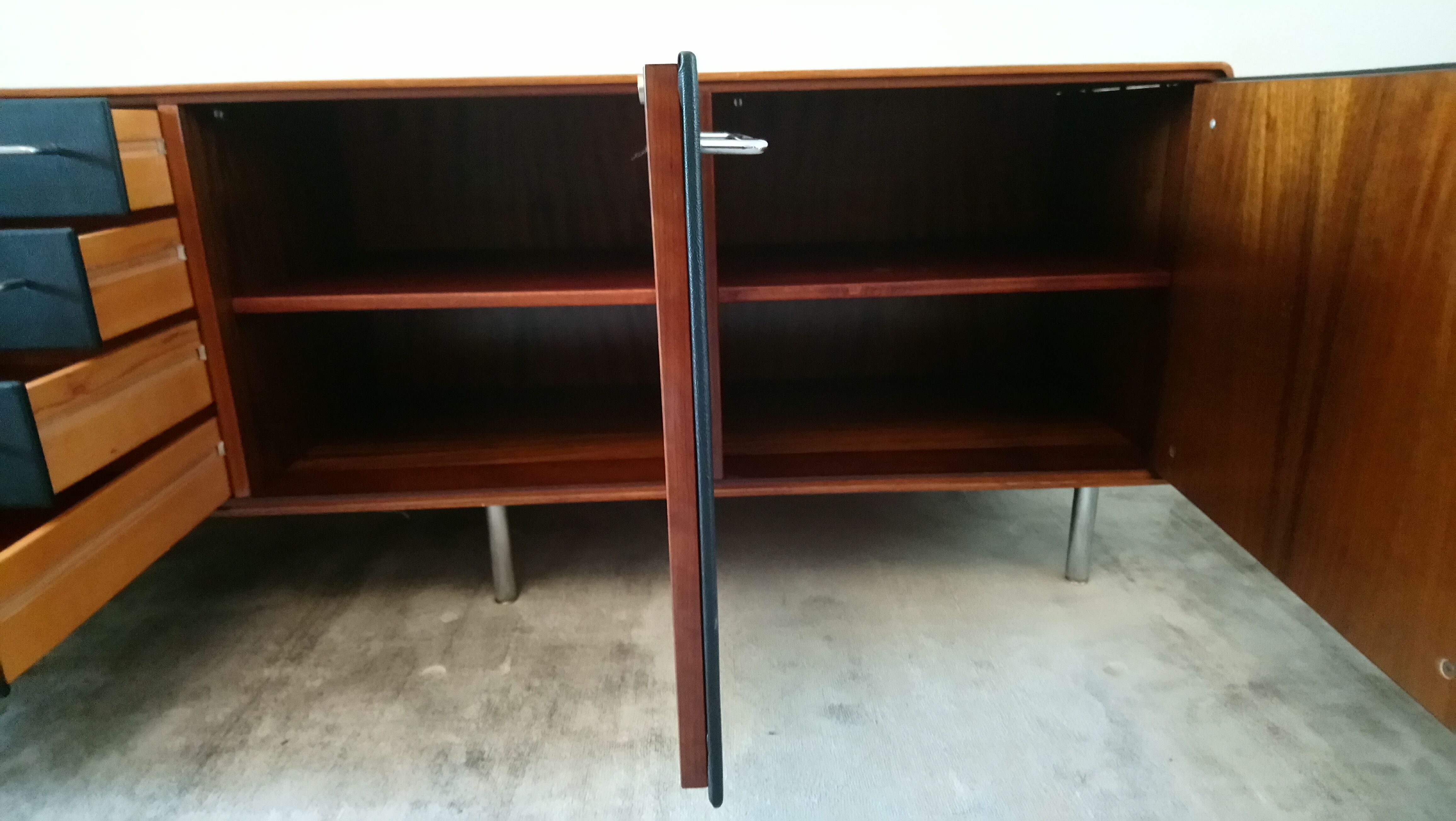 Rare row of wood and leatherette of the 60s 70s