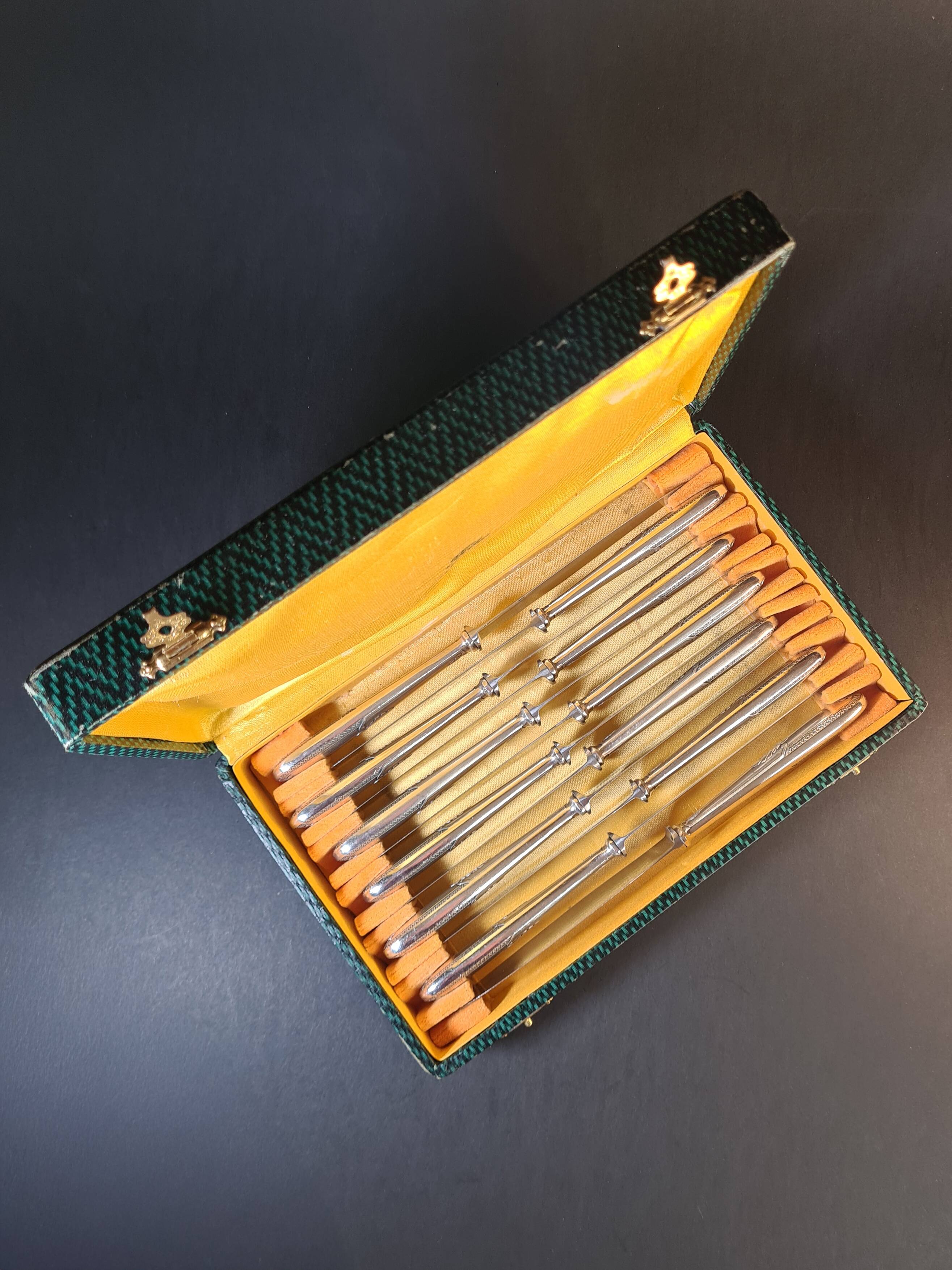 Title: Vintage 12-piece cutlery set – Milon Châteauroux 🇫🇷