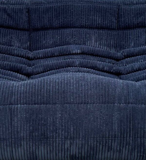 Canapé 2 places Togo en velours côtelé bleu attribué à Michel Ducaroy pour Ligne Roset, années 1970