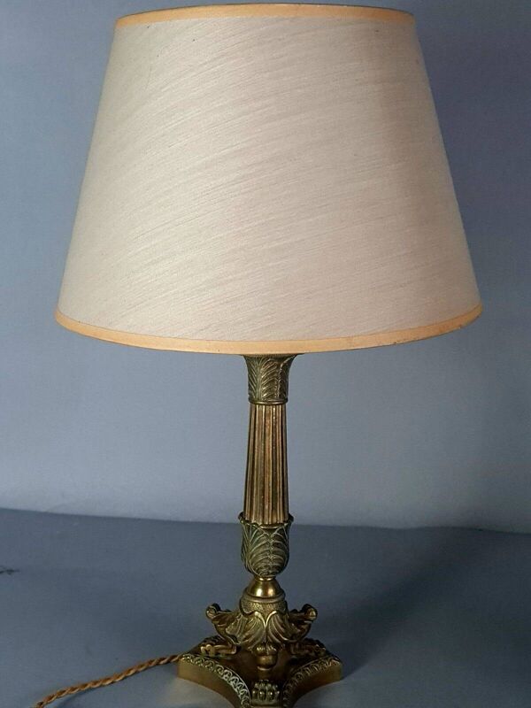 Ancien flambeau bronze laiton monté en lampe avec abat-jour, 44 cm C676